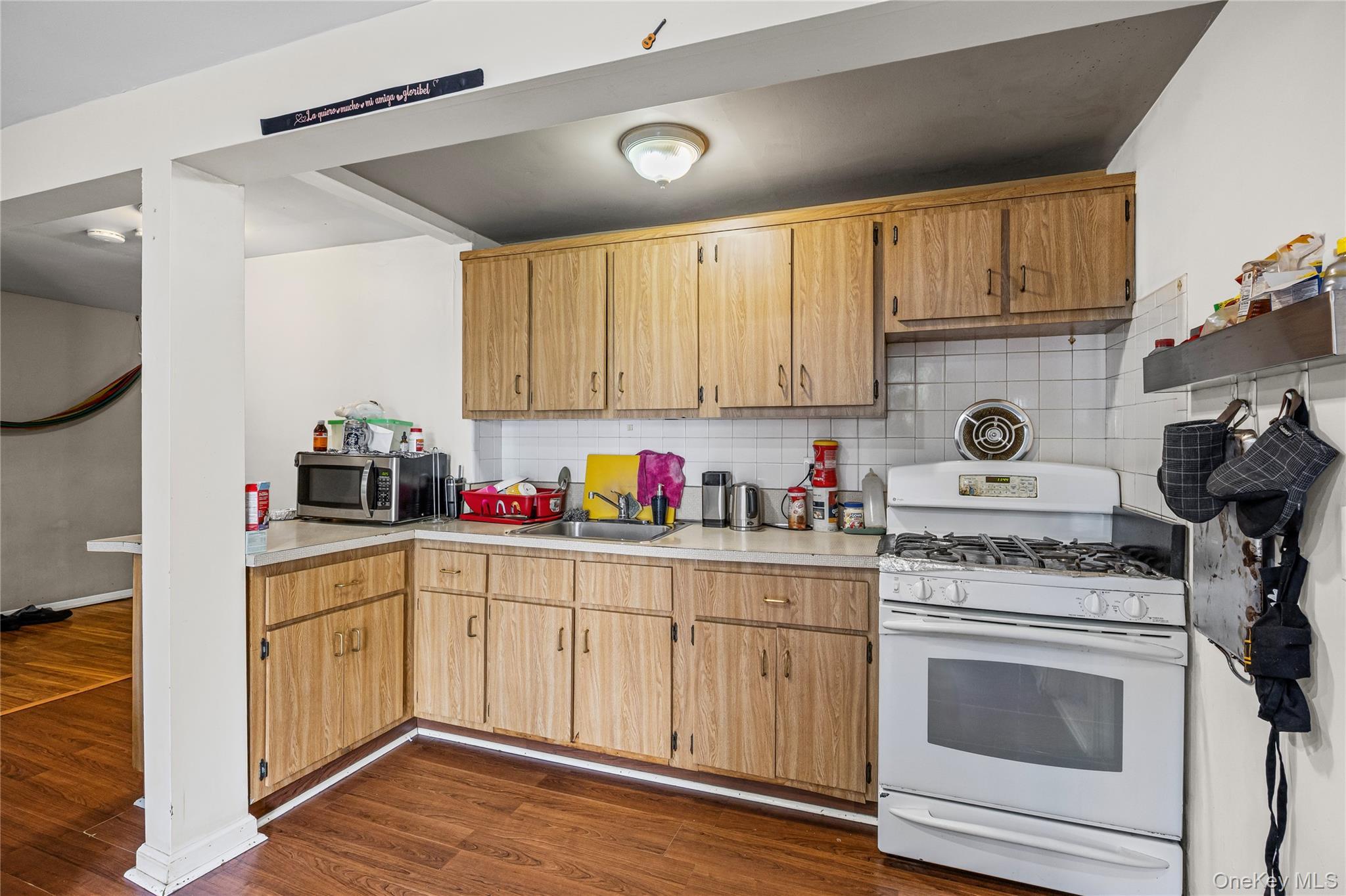 Single Family Oak Suffolk County, NY 11701, MLS-915454-25