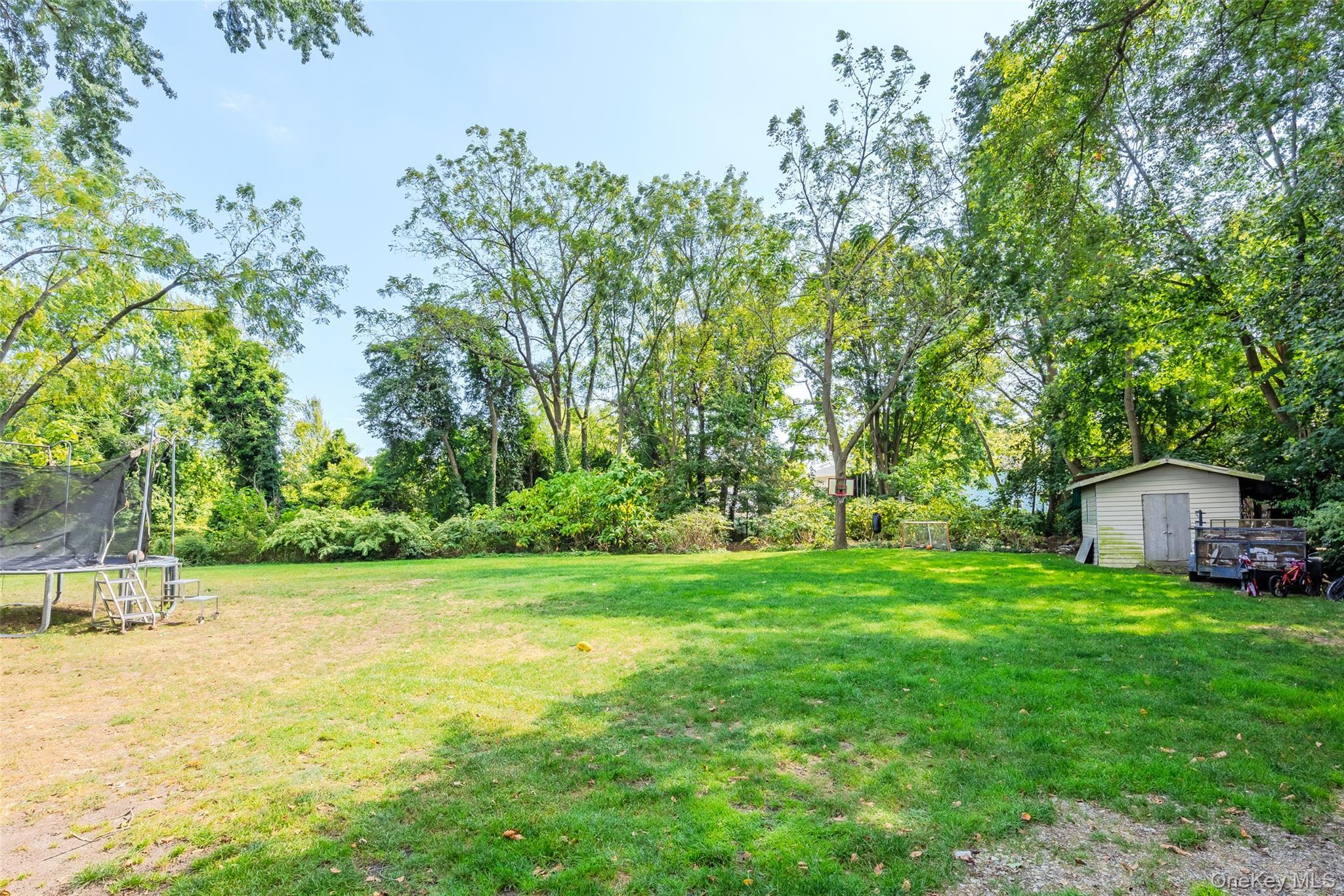 Single Family Oak Suffolk County, NY 11701, MLS-915454-3