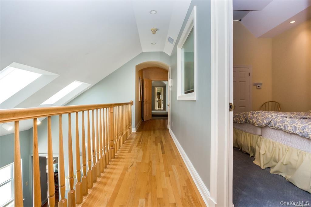 Condo Richmond  Nassau County, NY 11561, MLS-915458-10