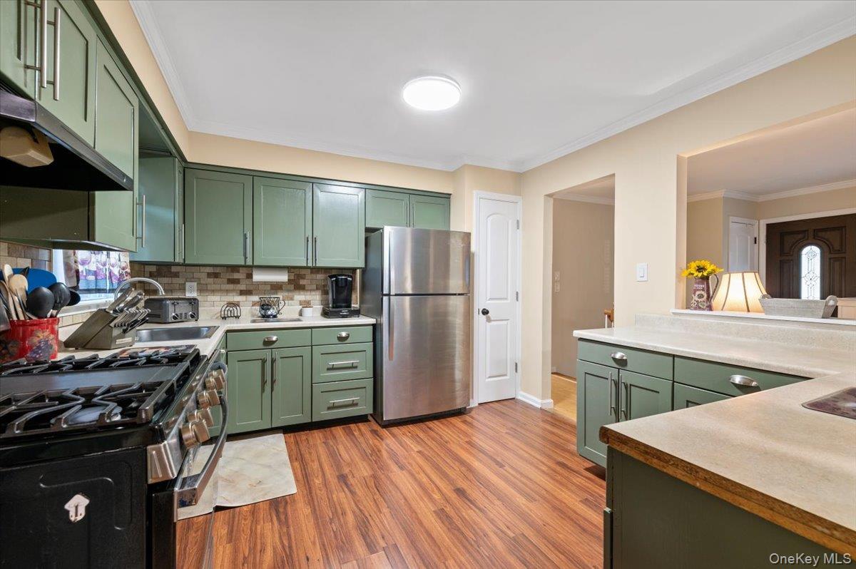 Single Family Locust Suffolk County, NY 11778, MLS-915460-11