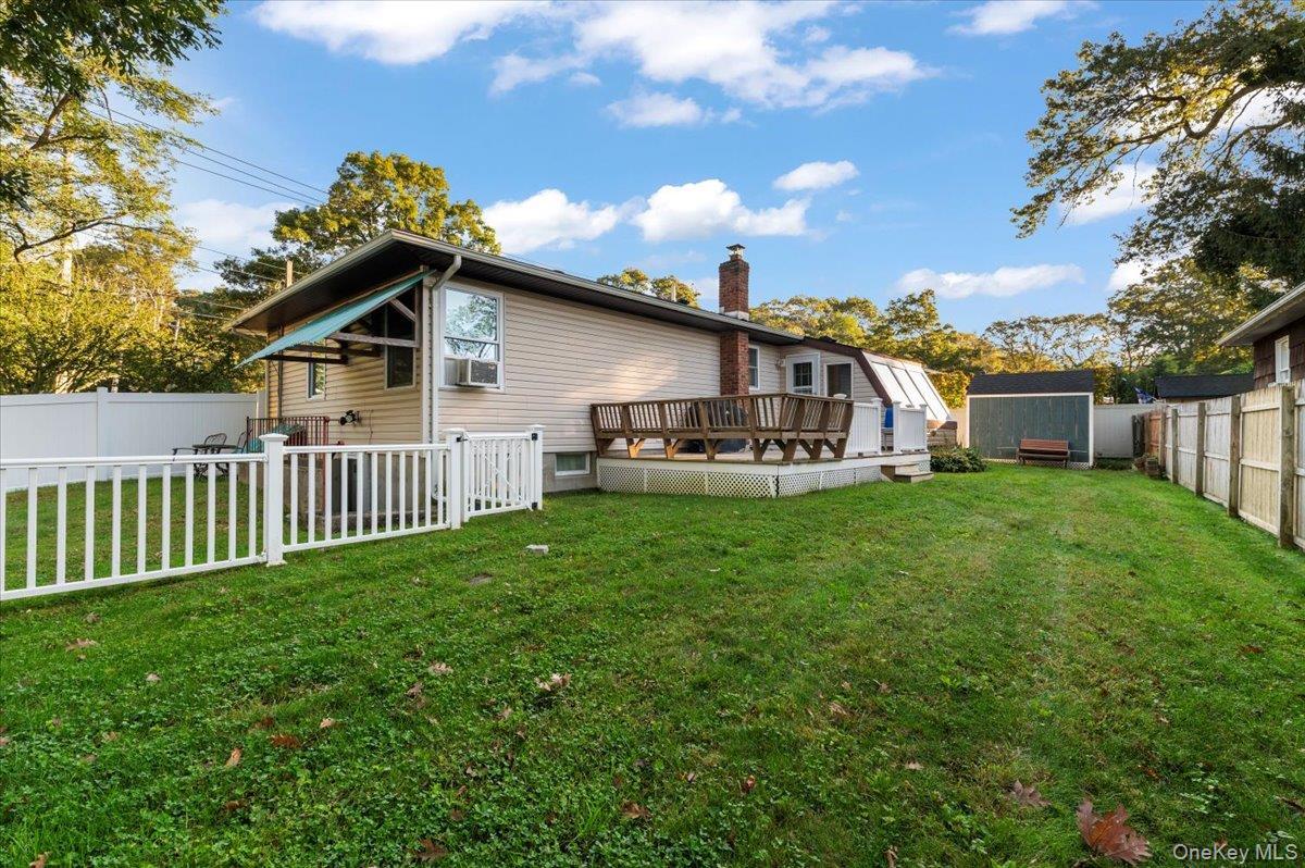 Single Family Locust Suffolk County, NY 11778, MLS-915460-34