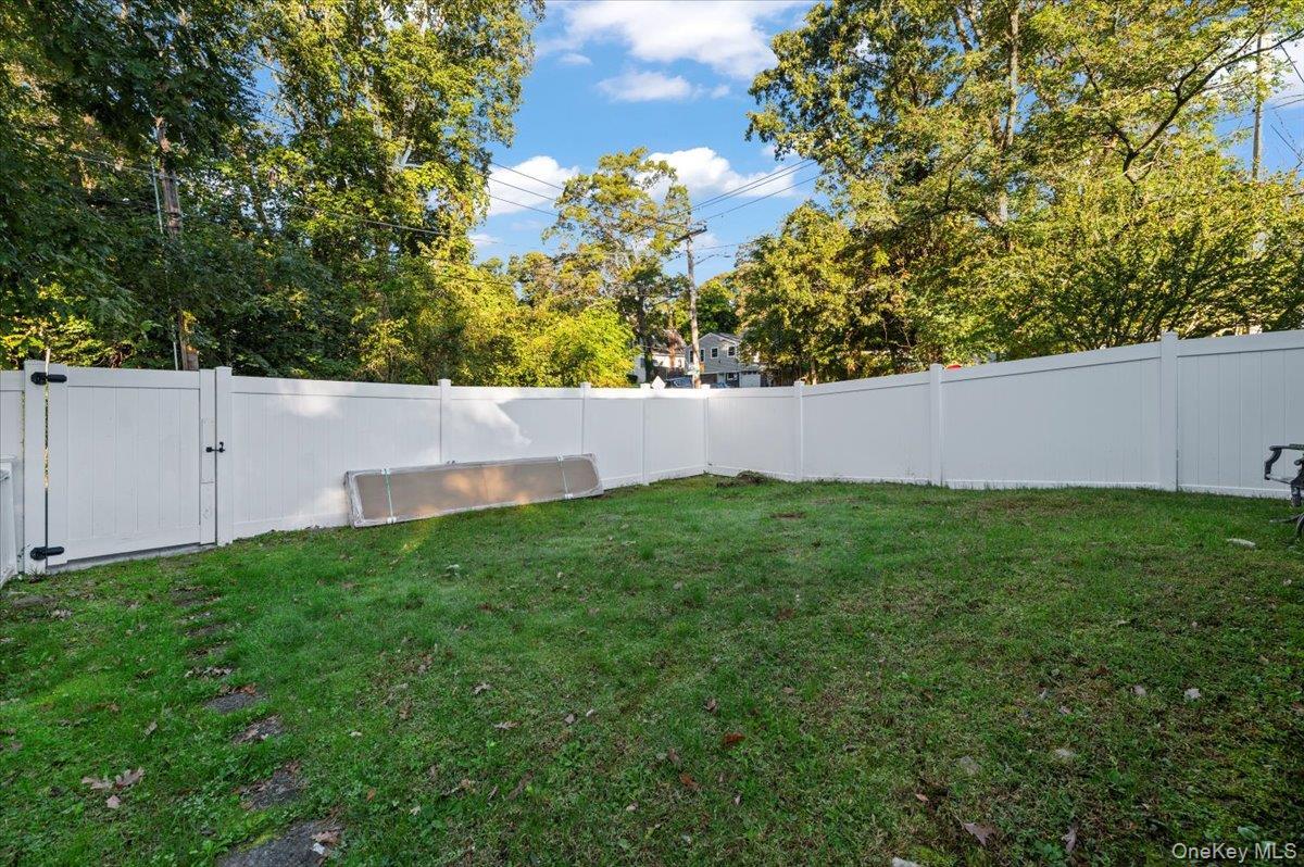 Single Family Locust Suffolk County, NY 11778, MLS-915460-35