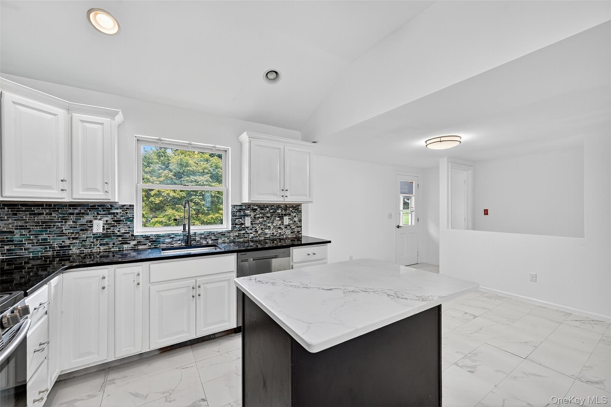 Single Family Stonecrest  Orange County, NY 12553, MLS-915469-14