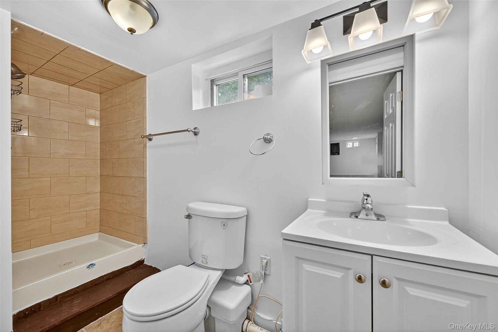 Single Family Stonecrest  Orange County, NY 12553, MLS-915469-28