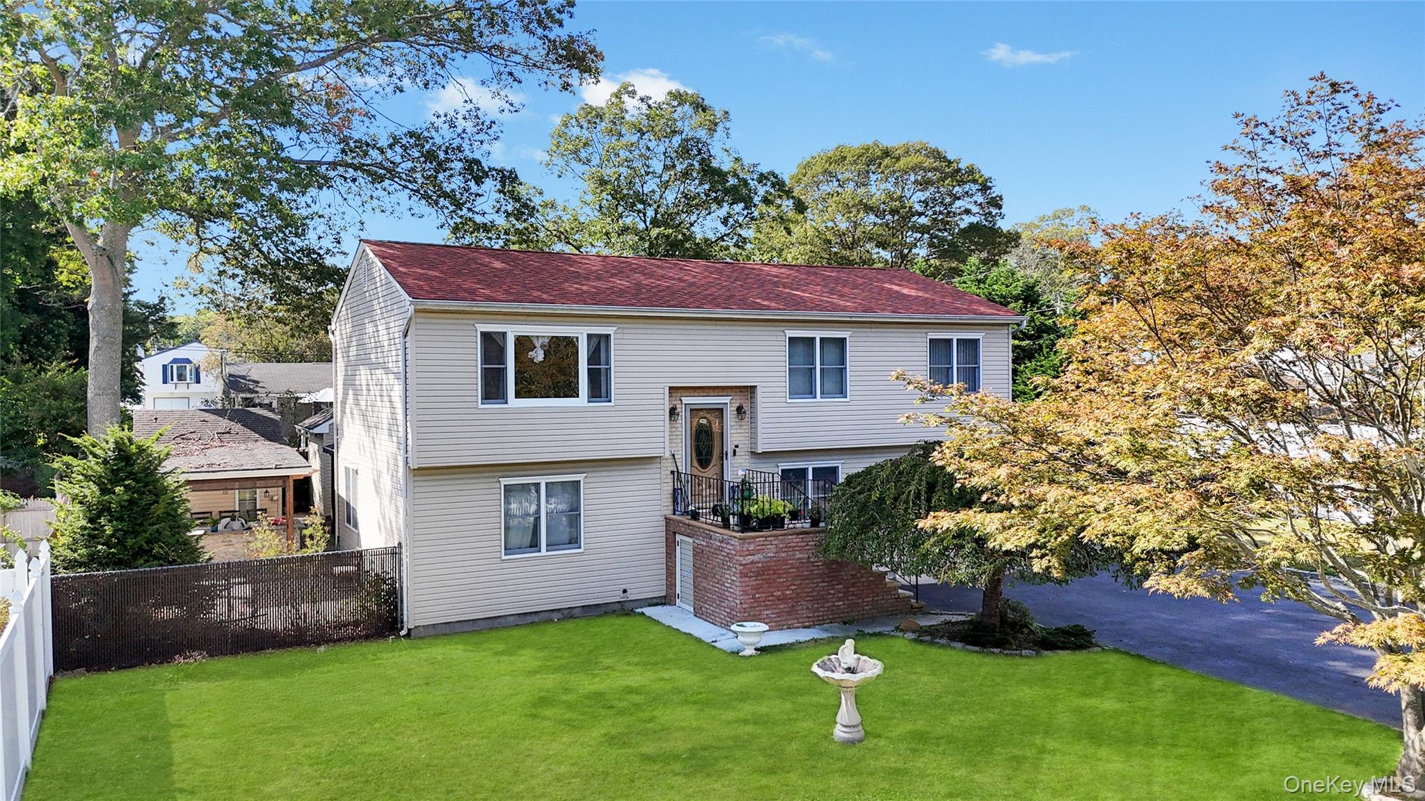 Single Family Cranford  Suffolk County, NY 11950, MLS-915479-22