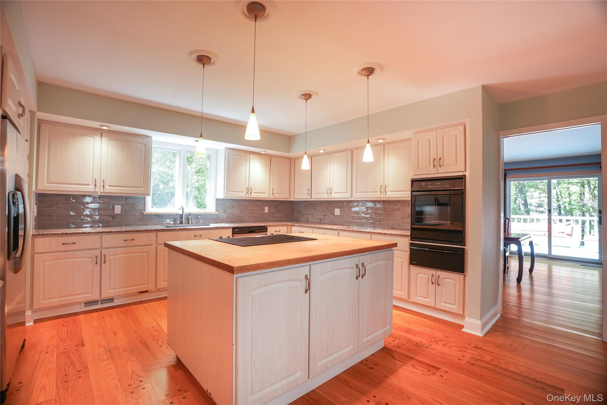 Single Family Peters Westchester County, NY 10576, MLS-915480-14