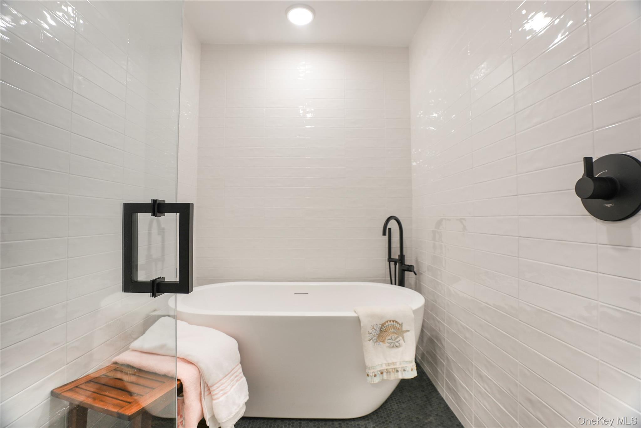 Single Family Peters Westchester County, NY 10576, MLS-915480-24