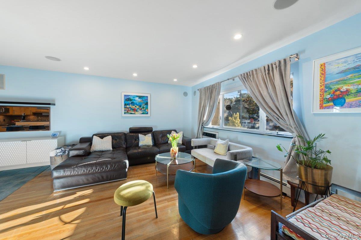 Single Family Dean  Bronx, NY 10465, MLS-915496-10