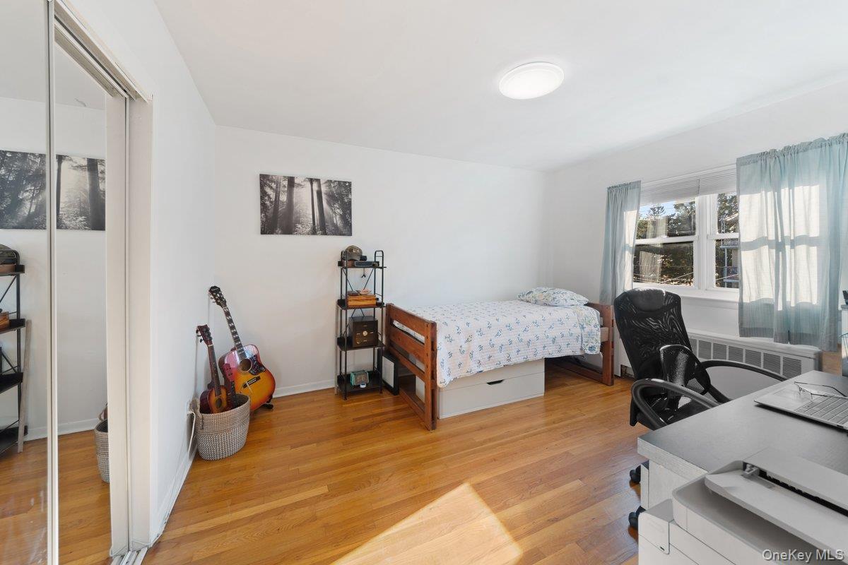 Single Family Dean  Bronx, NY 10465, MLS-915496-17