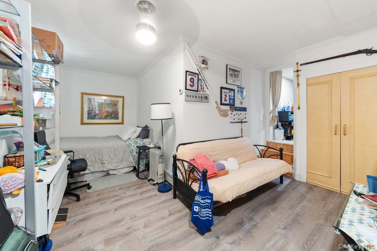 Single Family Dean  Bronx, NY 10465, MLS-915496-21