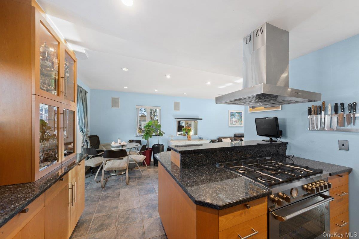 Single Family Dean  Bronx, NY 10465, MLS-915496-39