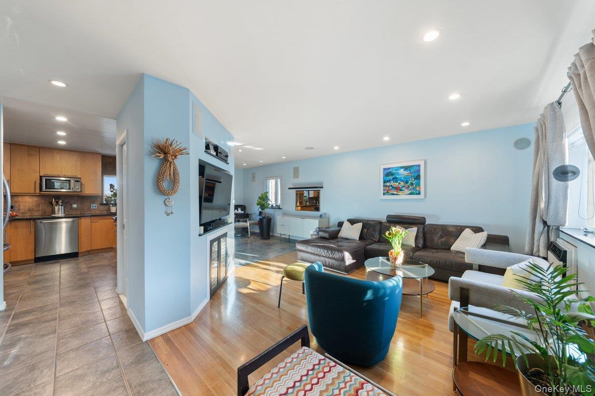 Single Family Dean  Bronx, NY 10465, MLS-915496-6