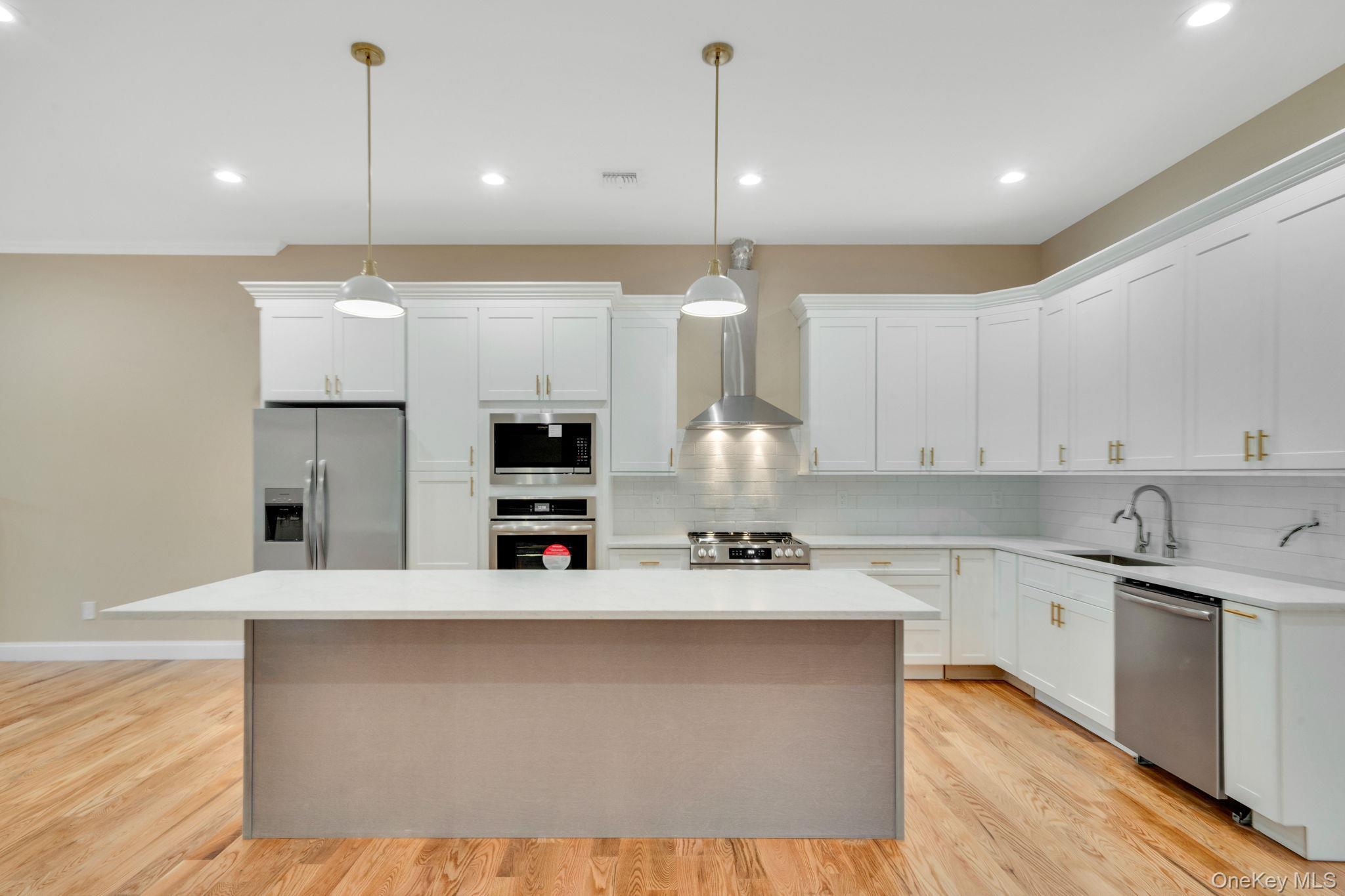 Single Family Blydenburgh Road  Suffolk County, NY 11720, MLS-915531-10