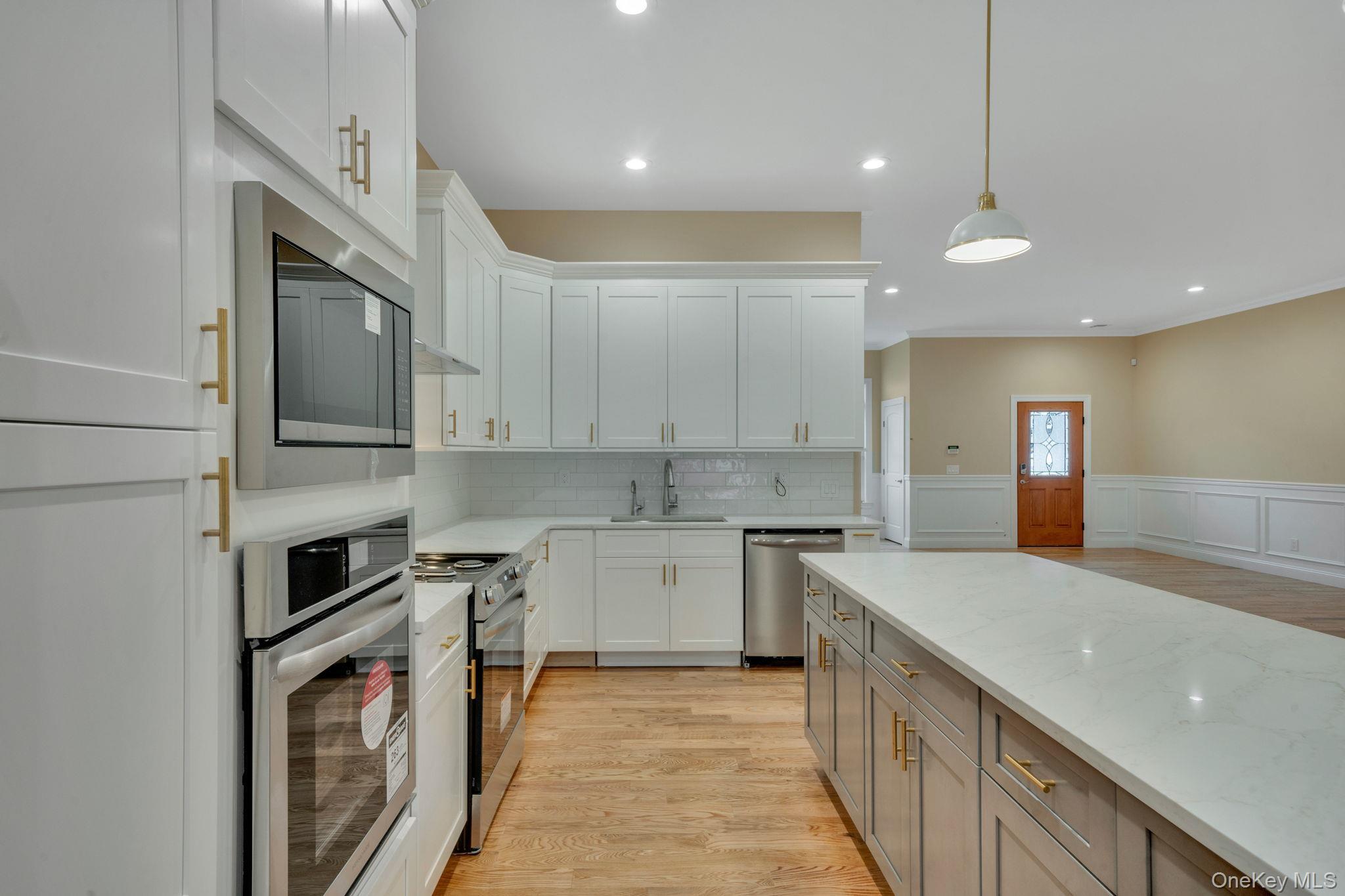 Single Family Blydenburgh Road  Suffolk County, NY 11720, MLS-915531-13