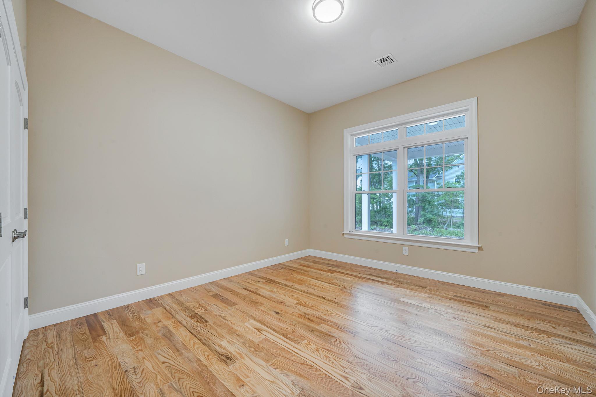 Single Family Blydenburgh Road  Suffolk County, NY 11720, MLS-915531-18