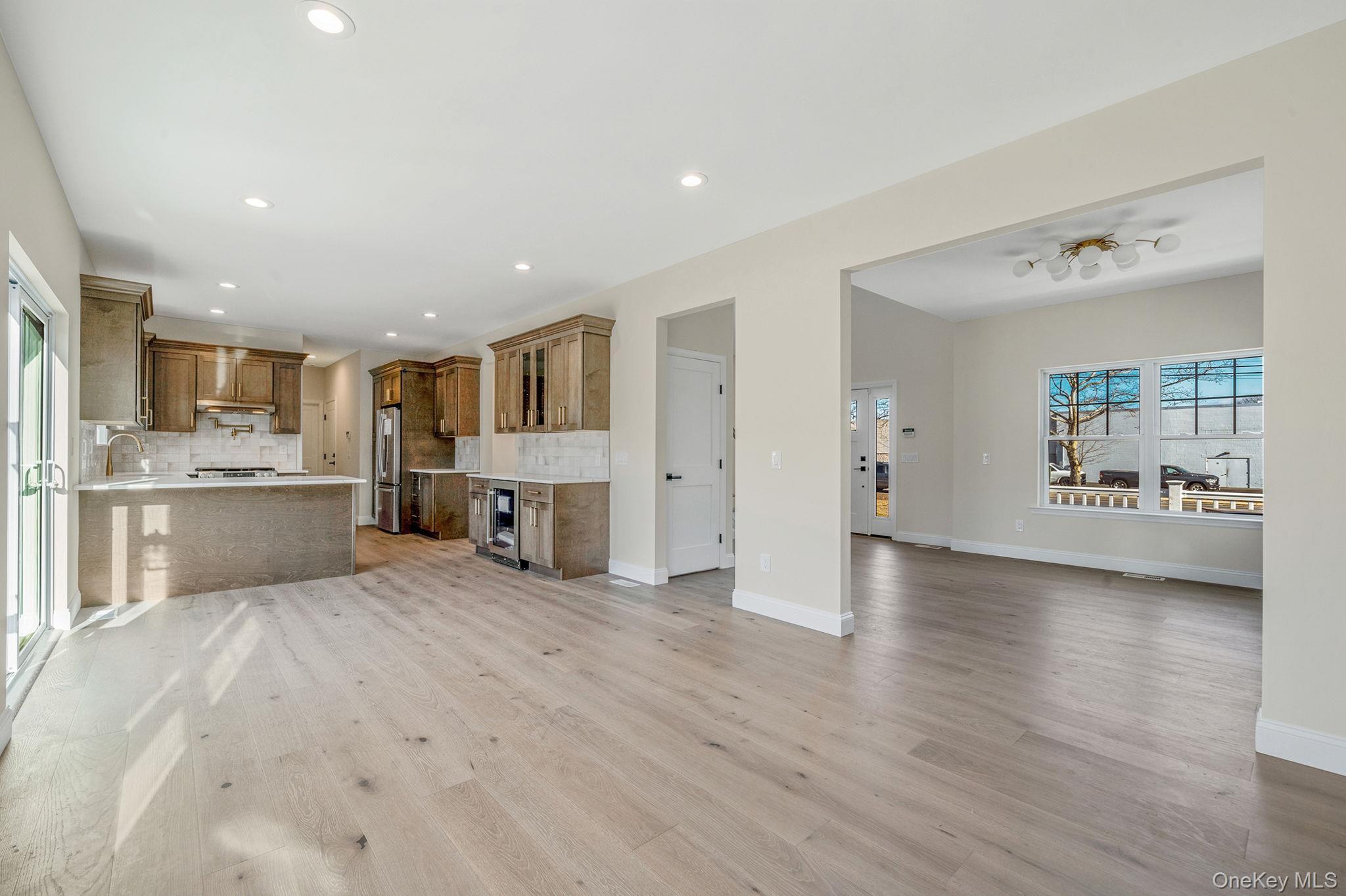 Single Family Blydenburgh Road  Suffolk County, NY 11720, MLS-915532-8