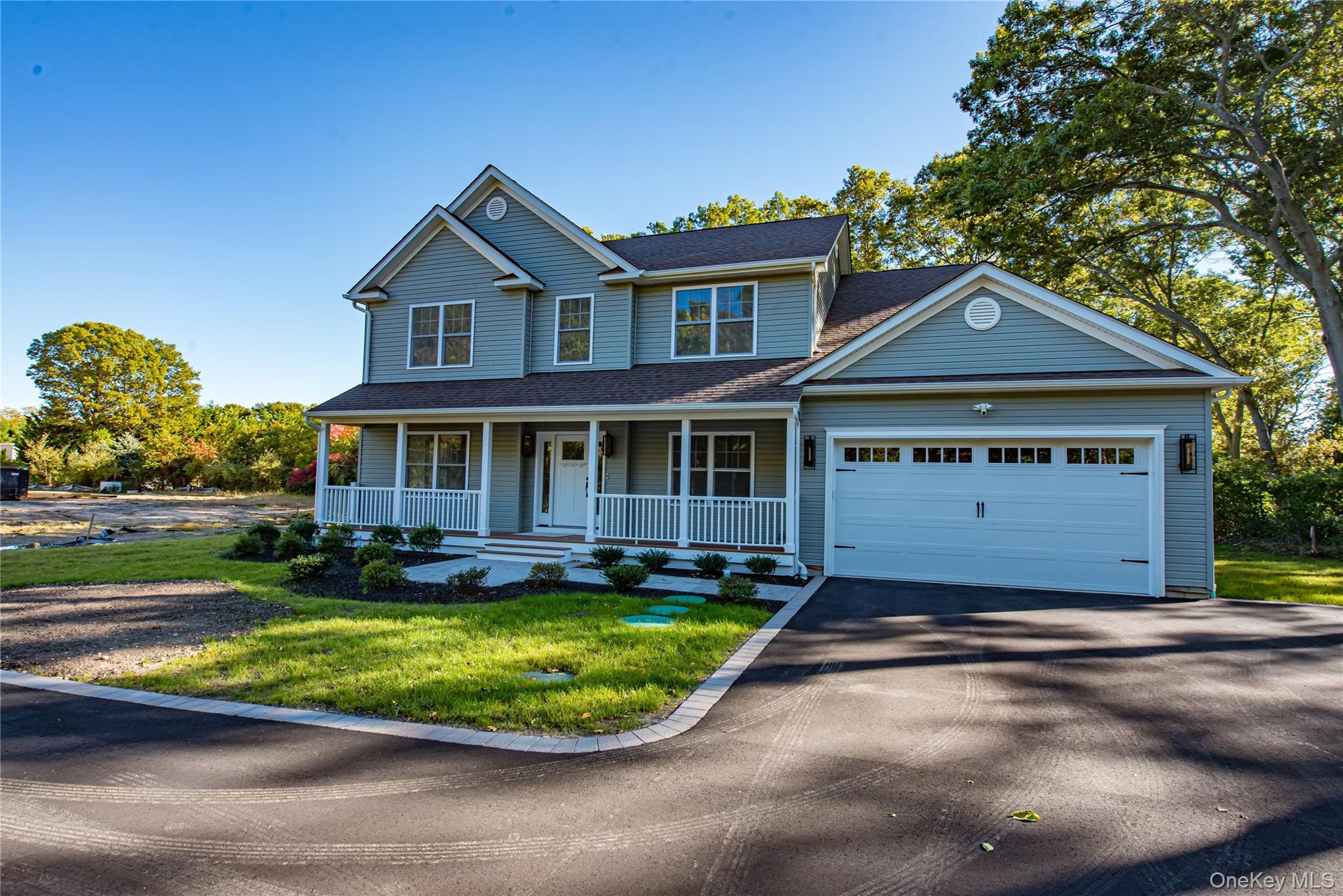 Single Family Blydenburgh  Suffolk County, NY 11720, MLS-915535-2