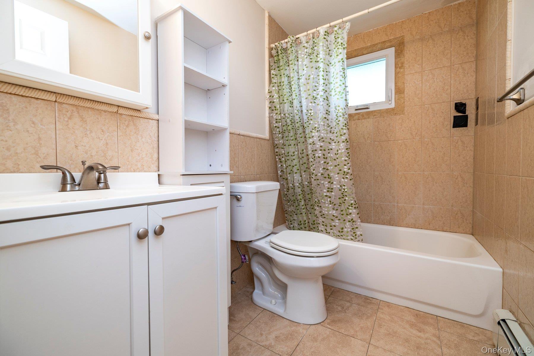 Single Family Anchor  Nassau County, NY 11572, MLS-915538-20