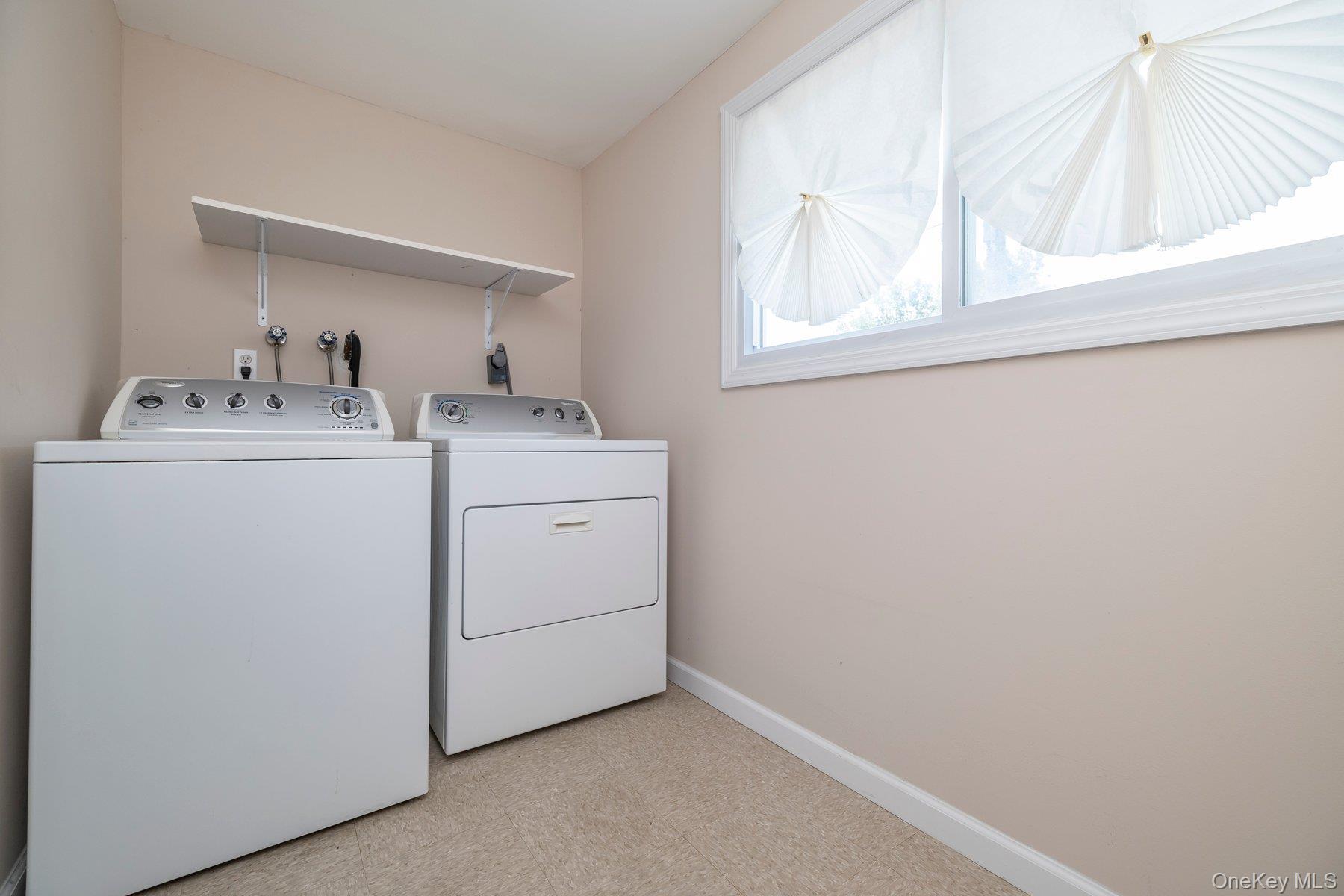 Single Family Anchor  Nassau County, NY 11572, MLS-915538-22