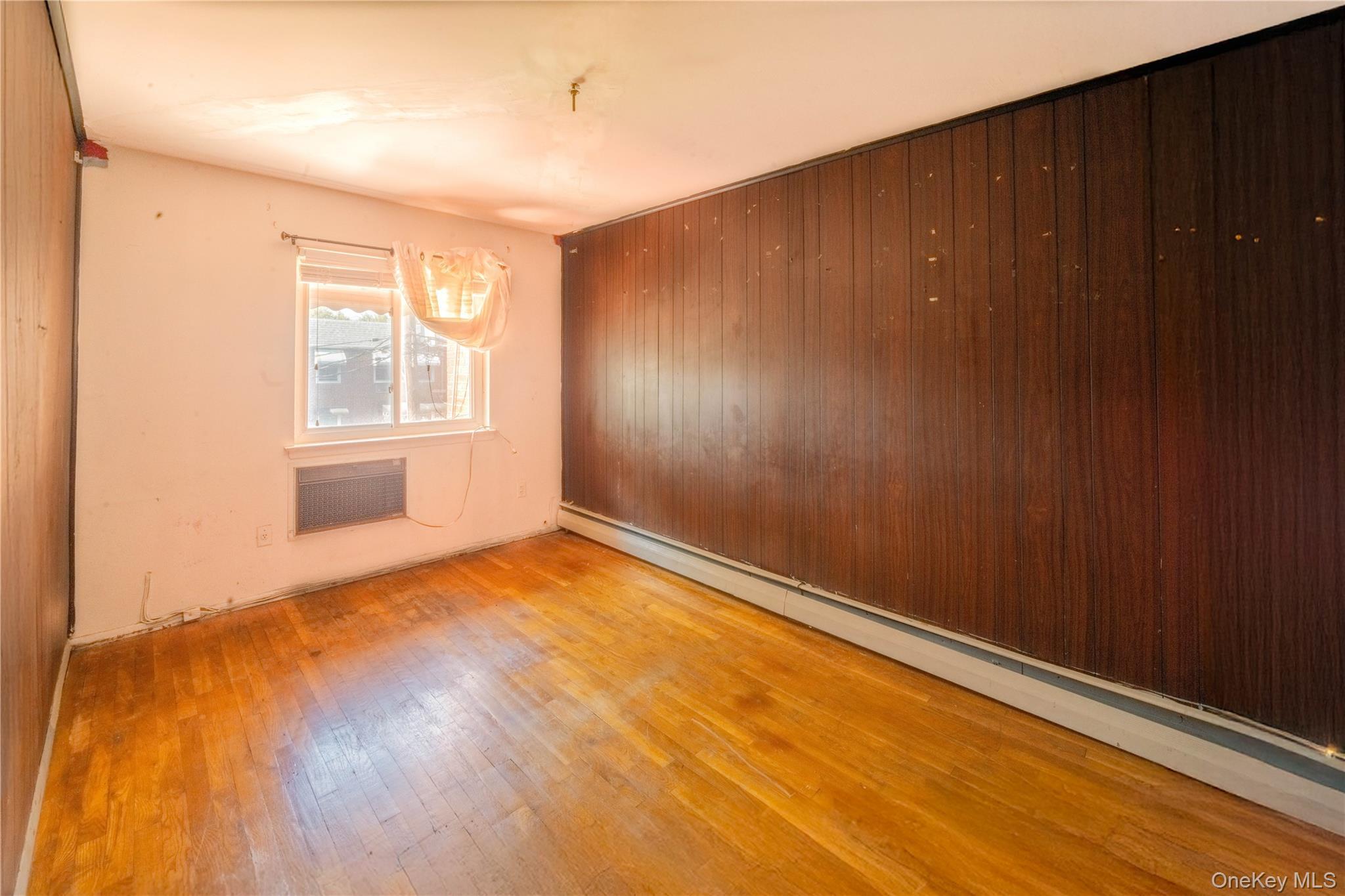 Single Family 81st Brooklyn, NY 11236, MLS-915543-10