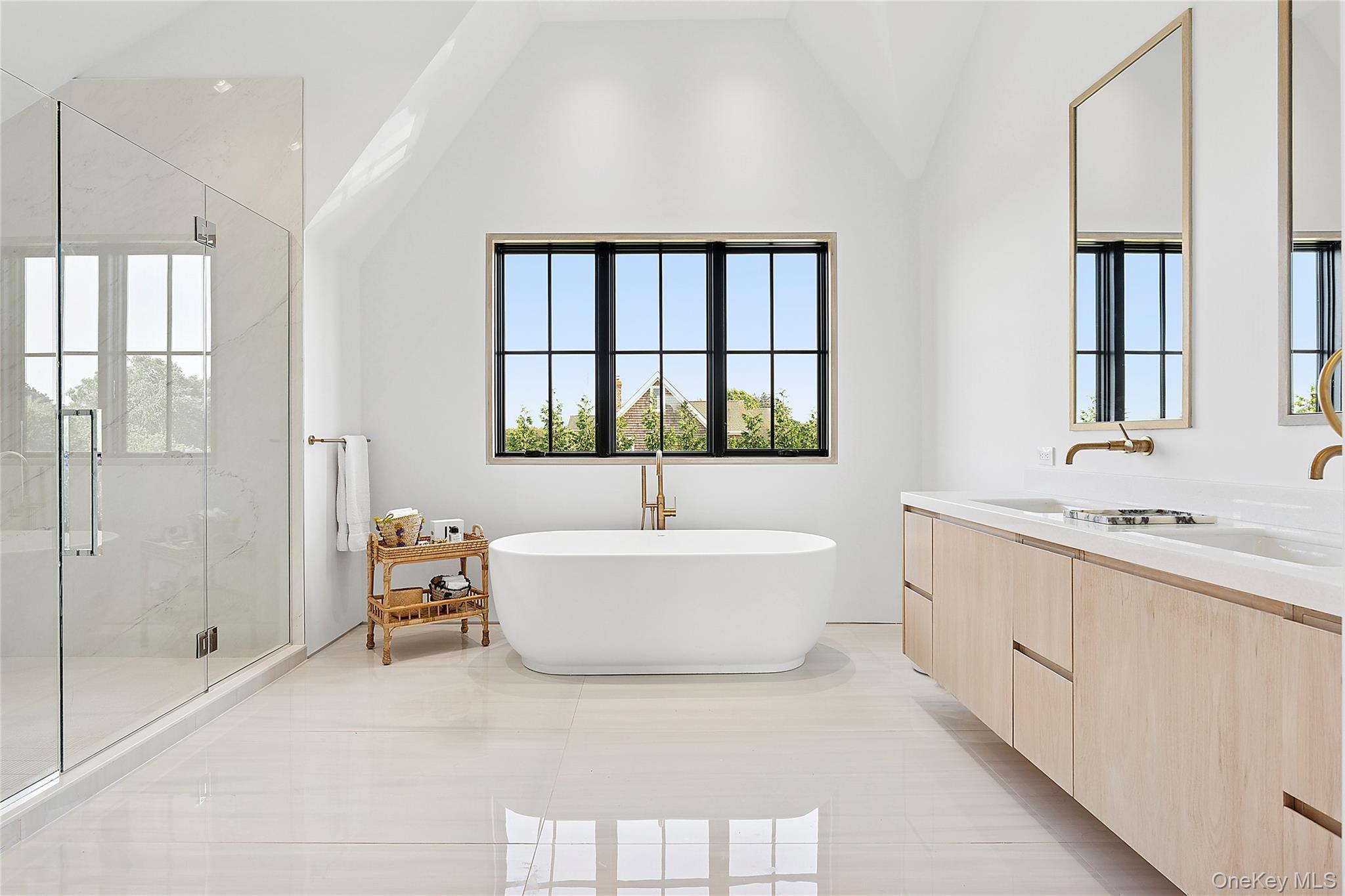 Single Family Clearview Farm Suffolk County, NY 11968, MLS-915555-14