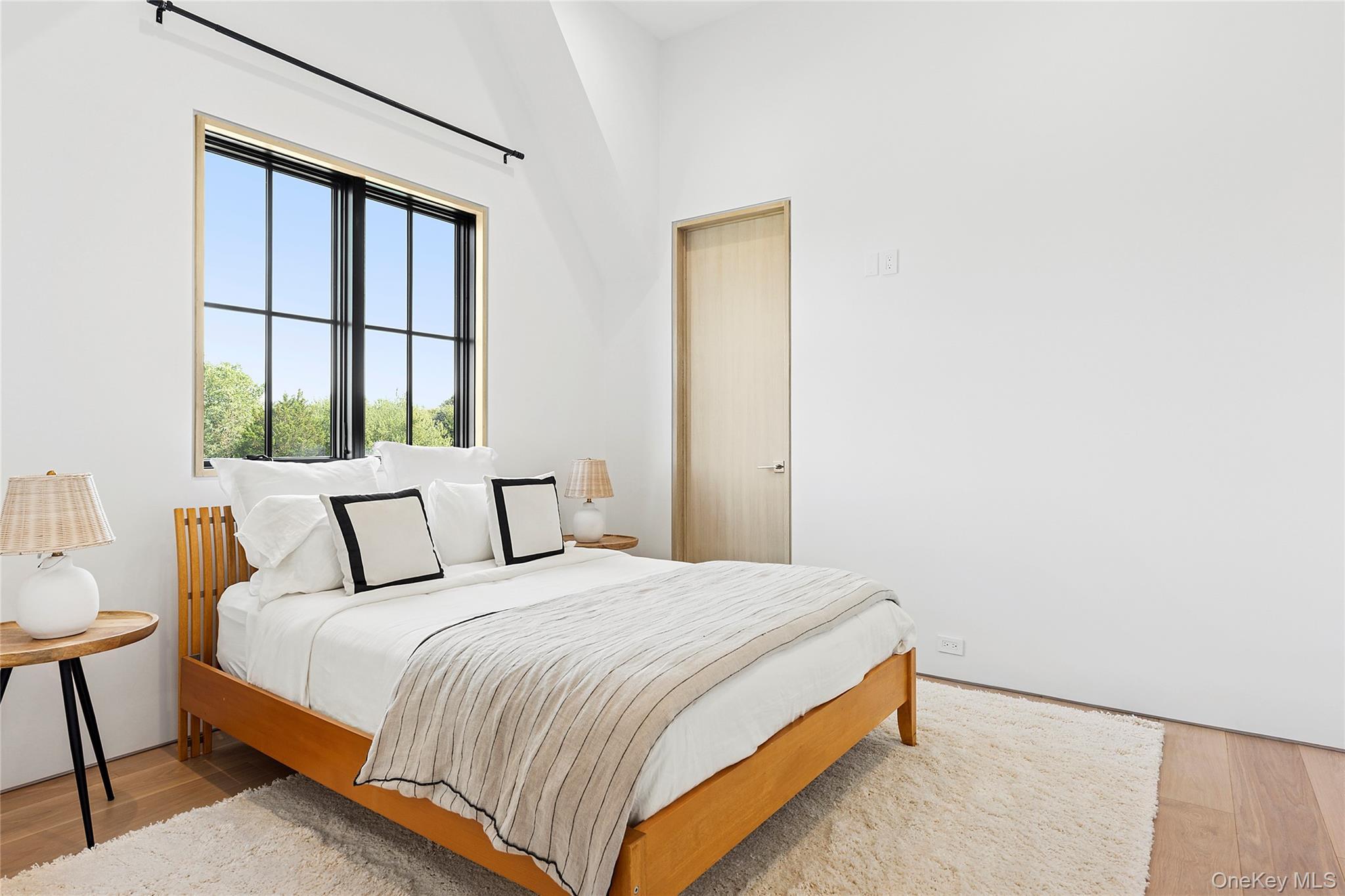 Single Family Clearview Farm Suffolk County, NY 11968, MLS-915555-19