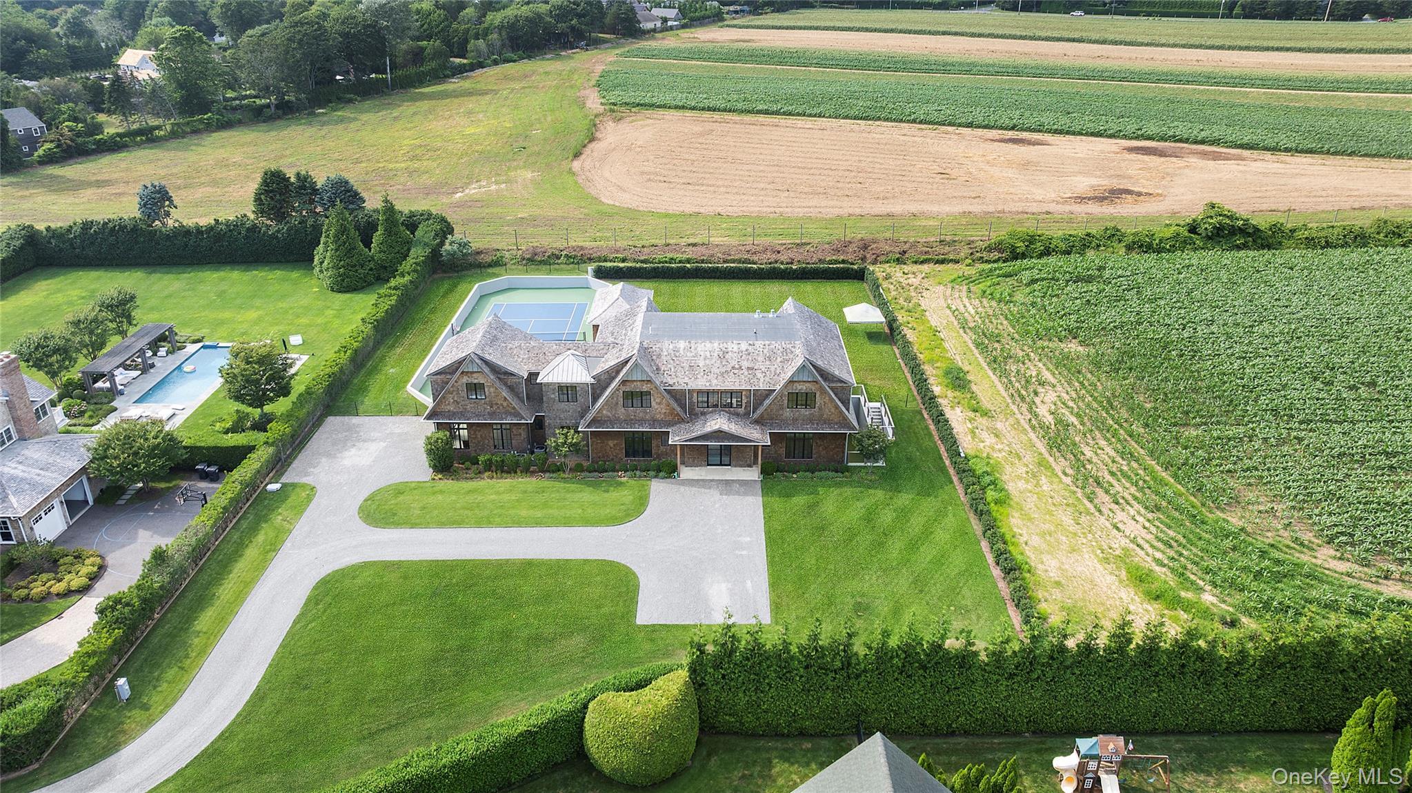 Single Family Clearview Farm Suffolk County, NY 11968, MLS-915555-2