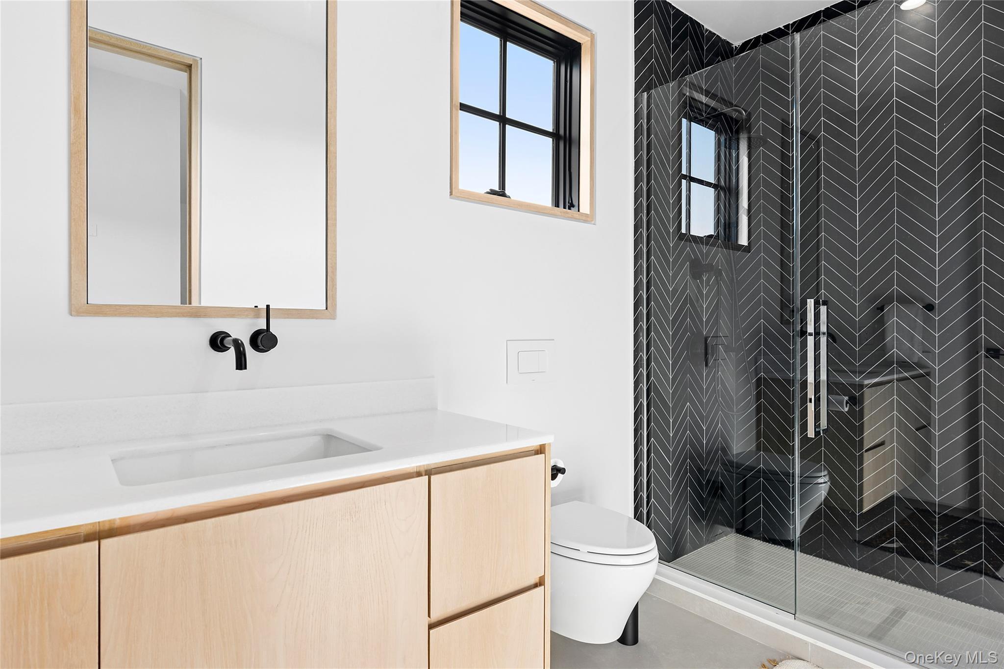 Single Family Clearview Farm Suffolk County, NY 11968, MLS-915555-20