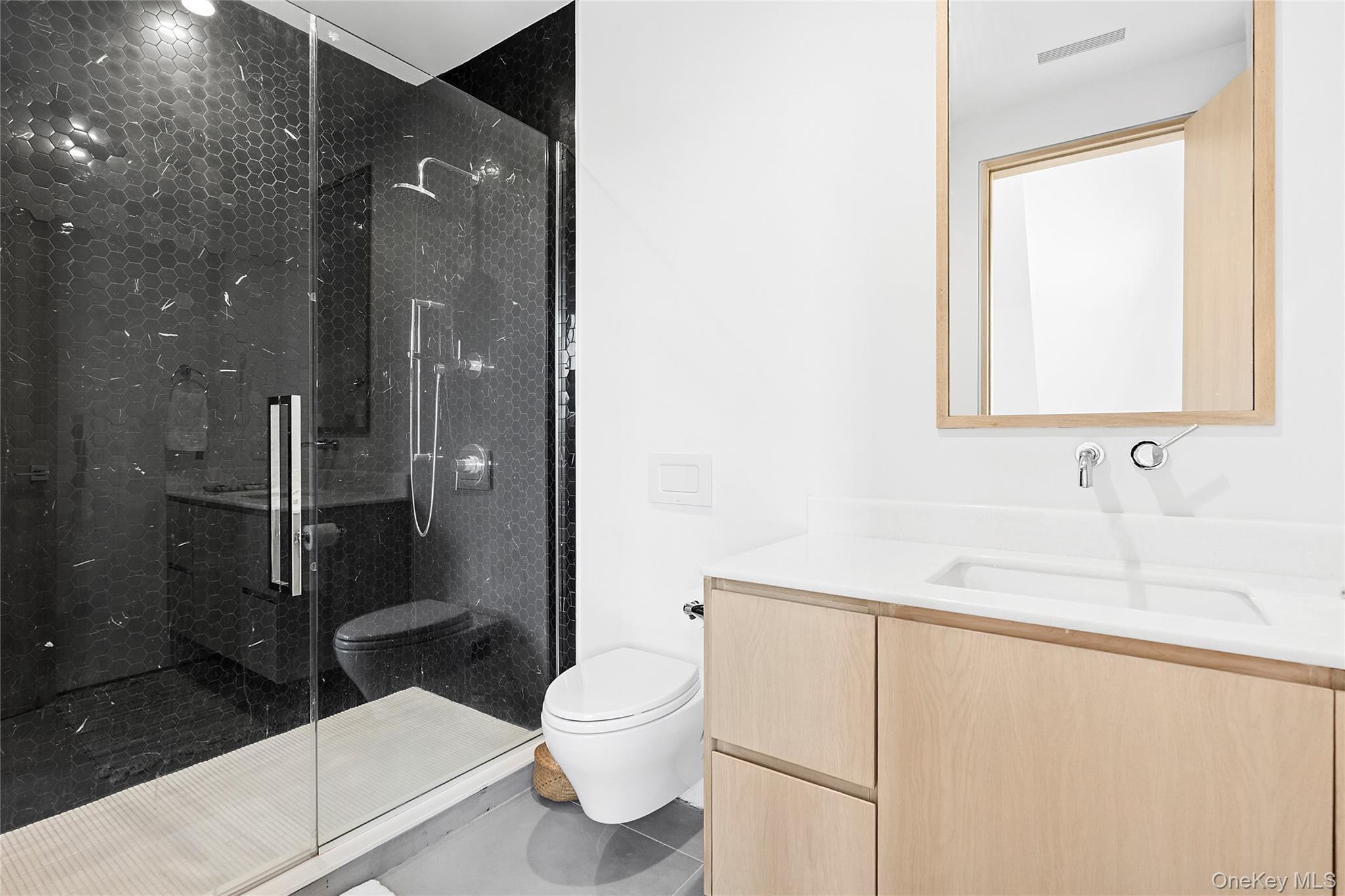 Single Family Clearview Farm Suffolk County, NY 11968, MLS-915555-22