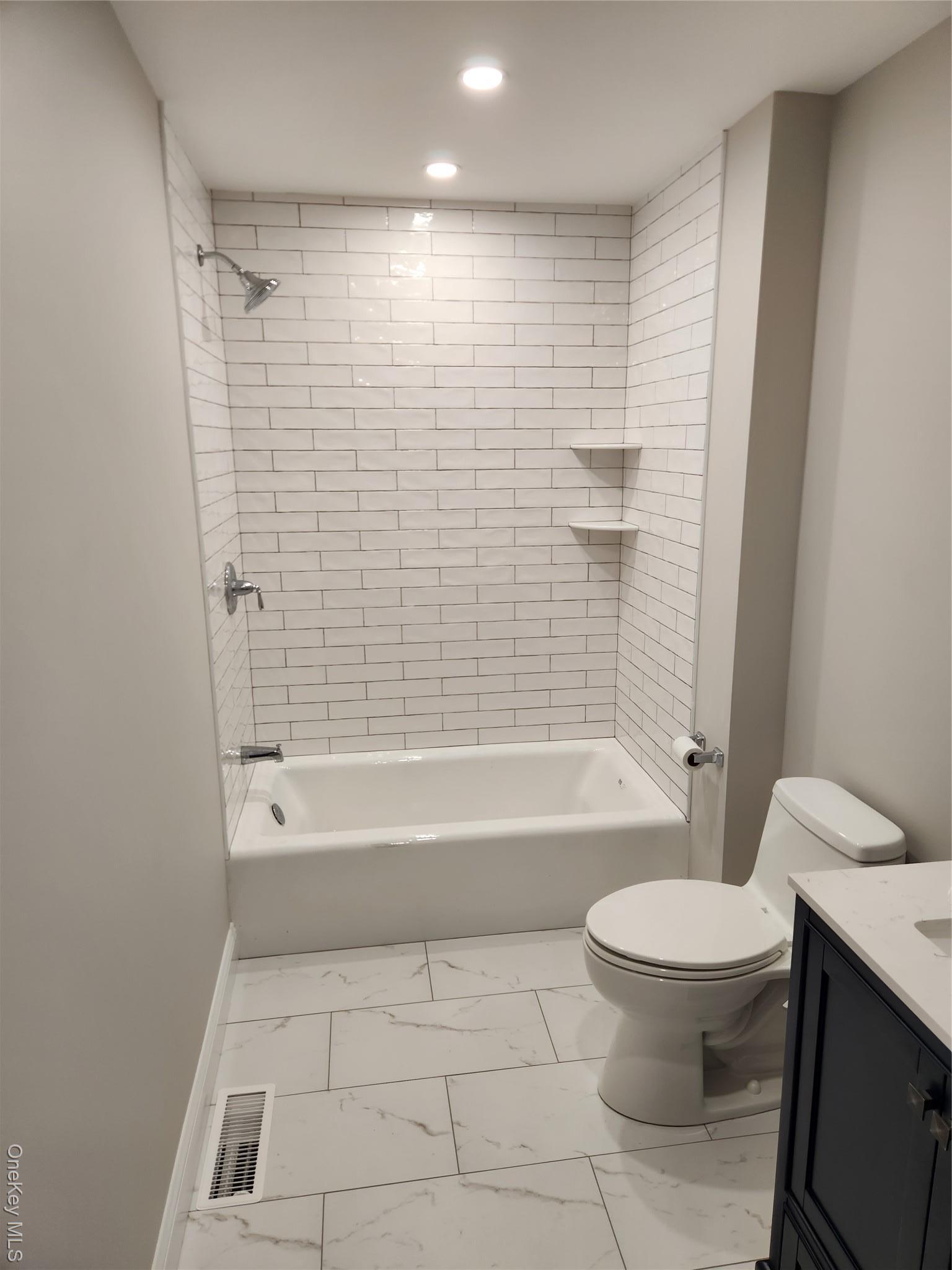 Single Family Maple  Orange County, NY 10990, MLS-915567-15