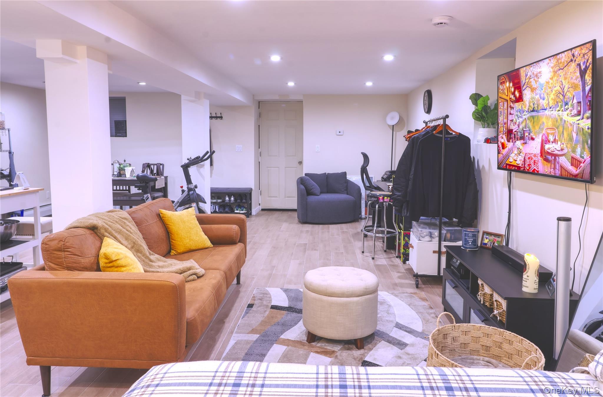 Single Family Wellman  Bronx, NY 10461, MLS-915575-27