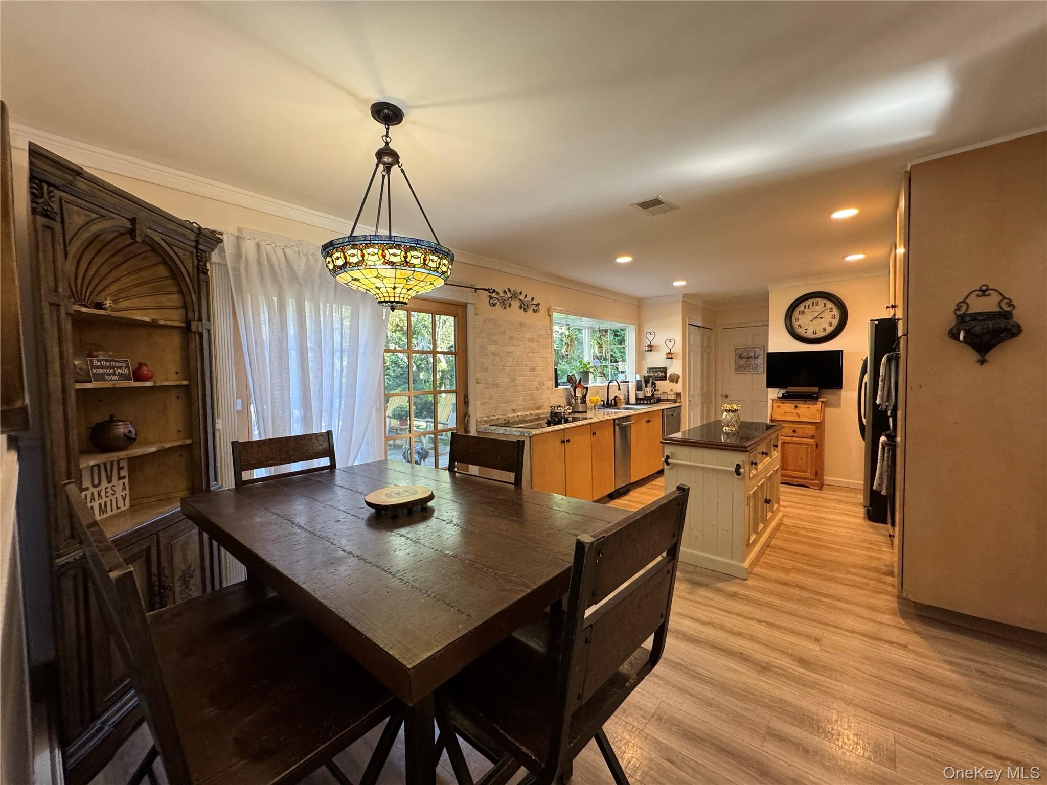 Single Family Kingston  Suffolk County, NY 11766, MLS-915603-9