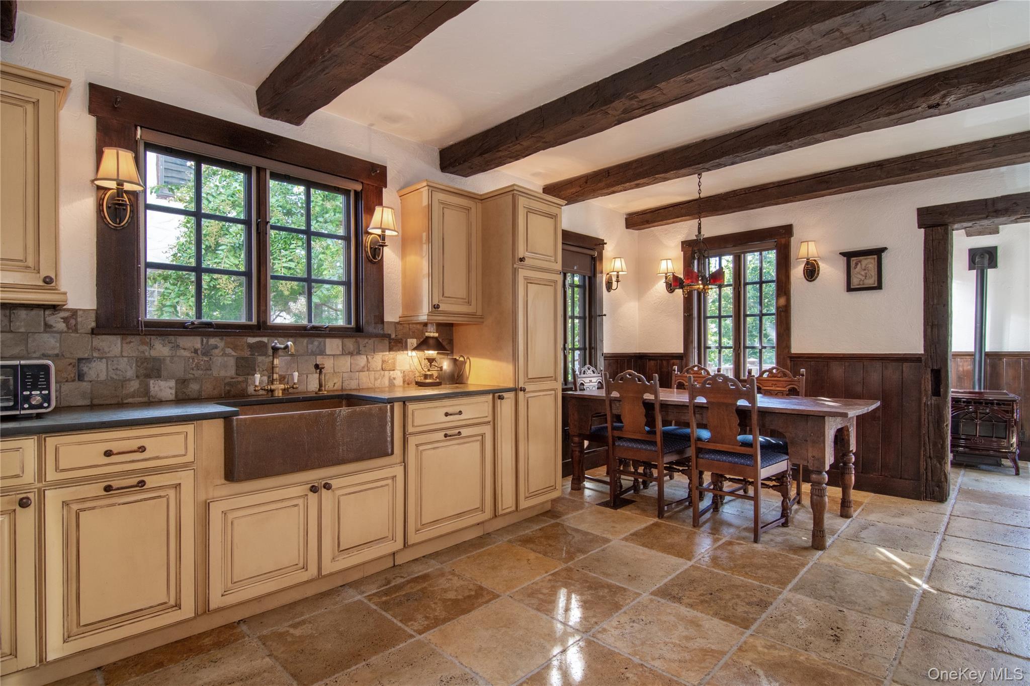 Single Family Kneeland Westchester County, NY 10705, MLS-915634-18