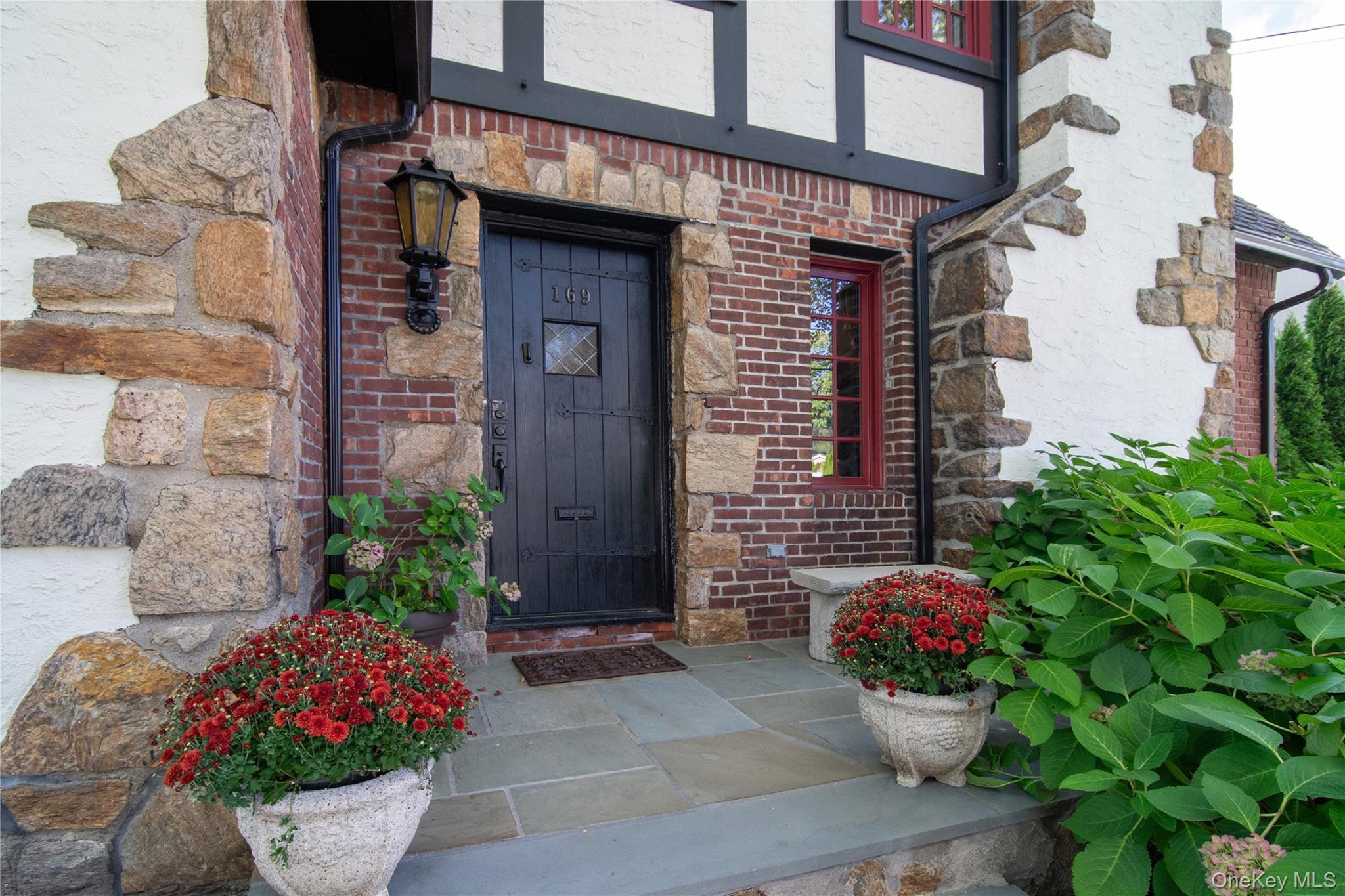 Single Family Kneeland Westchester County, NY 10705, MLS-915634-9