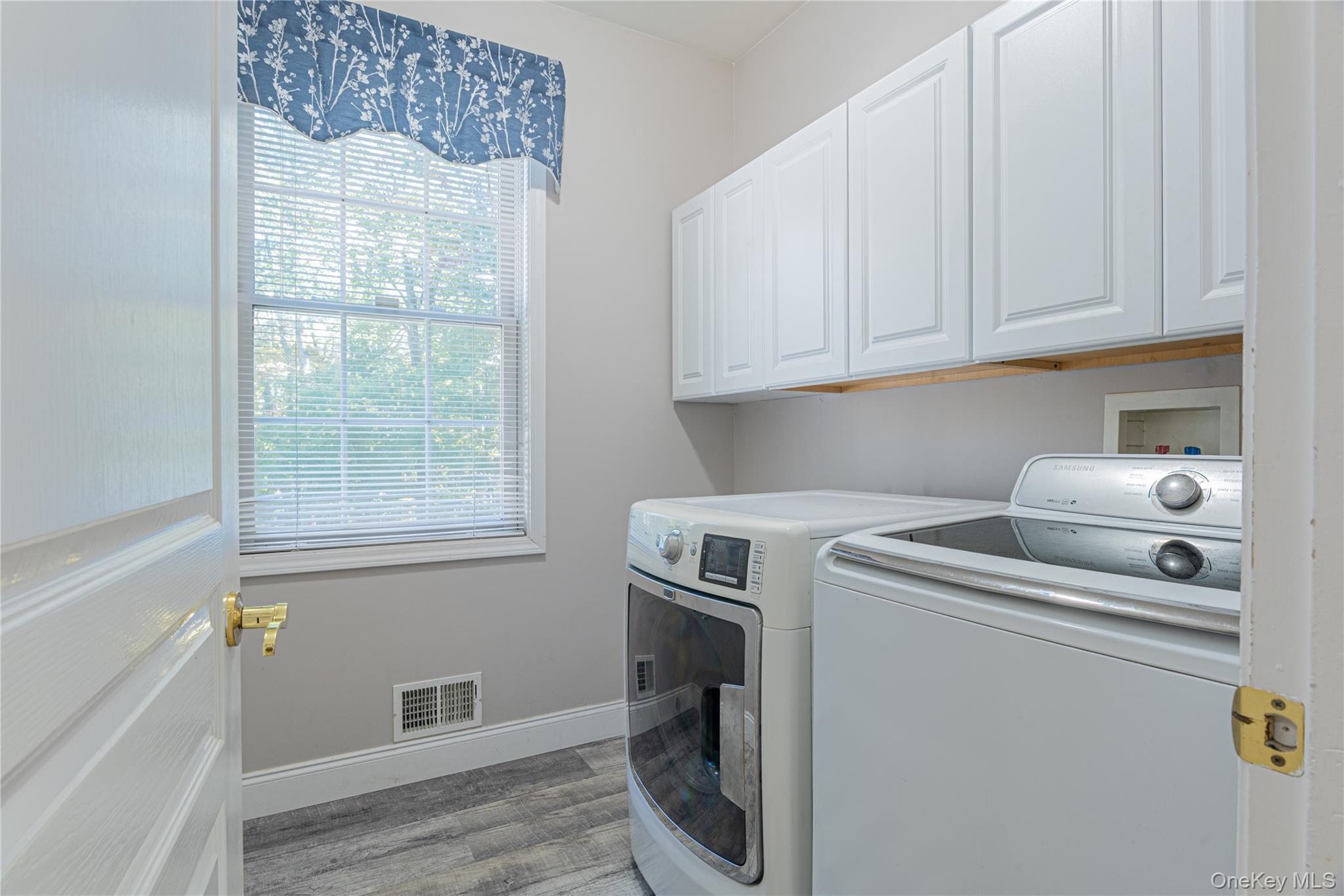 Single Family Avalon Dutchess County, NY 12533, MLS-915645-10