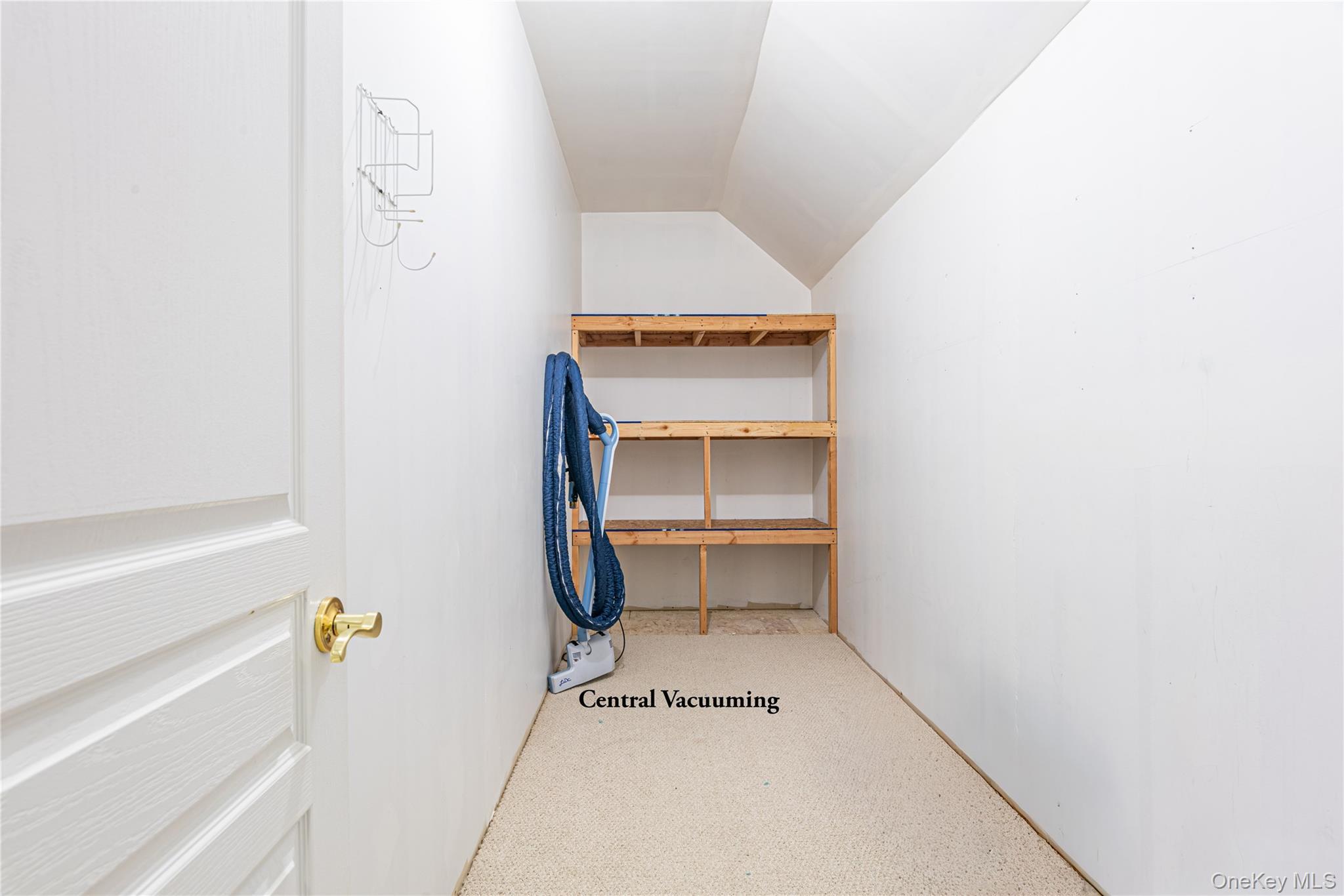 Single Family Avalon Dutchess County, NY 12533, MLS-915645-27