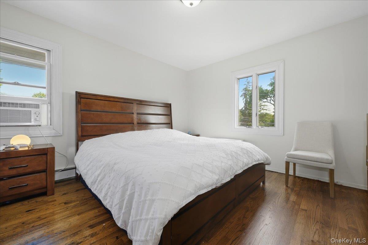 Single Family Grand  Suffolk County, NY 11731, MLS-915648-12