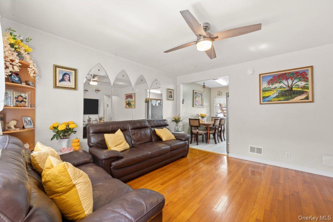 Single Family 250th  Queens, NY 11422, MLS-915659-11