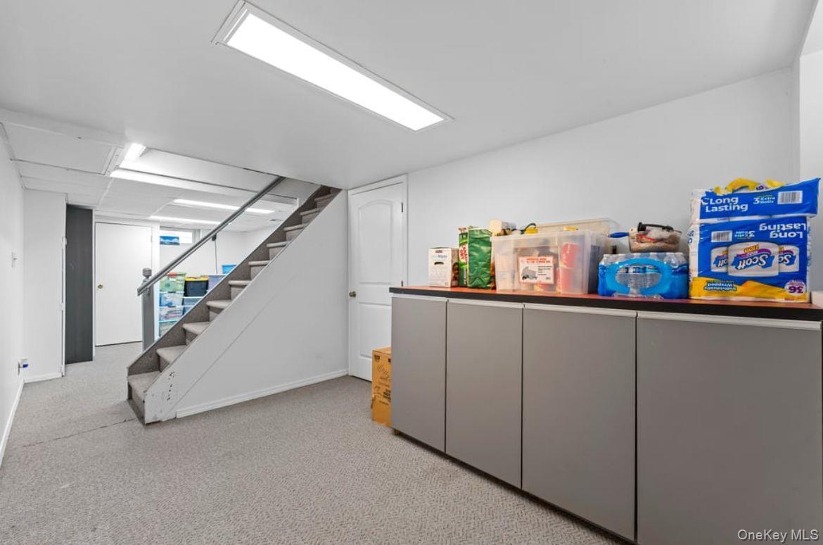 Single Family 250th  Queens, NY 11422, MLS-915659-23