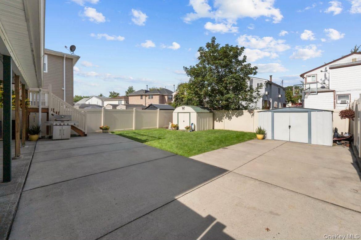 Single Family 250th  Queens, NY 11422, MLS-915659-5