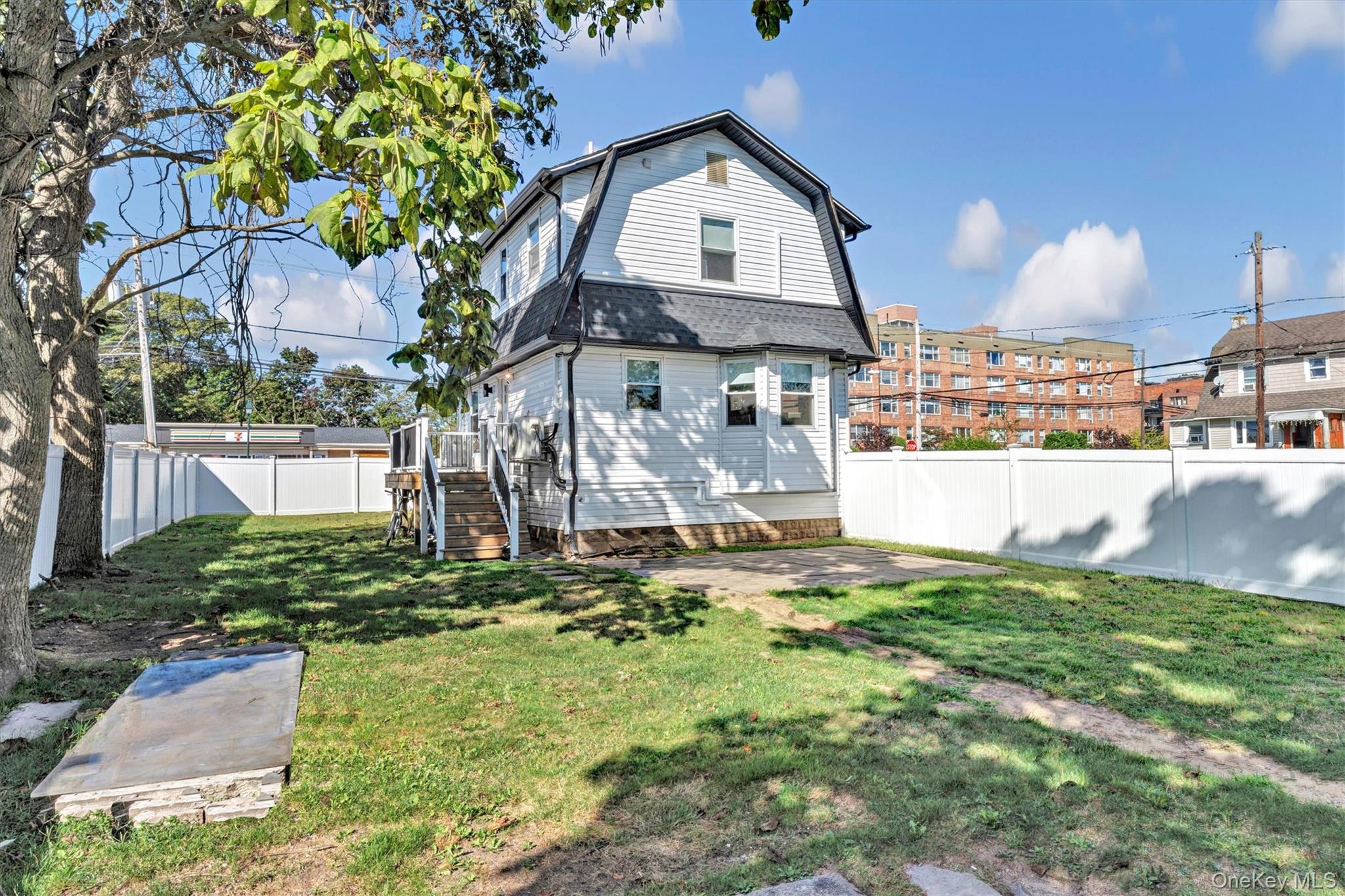 Single Family Southside  Nassau County, NY 11520, MLS-915660-14