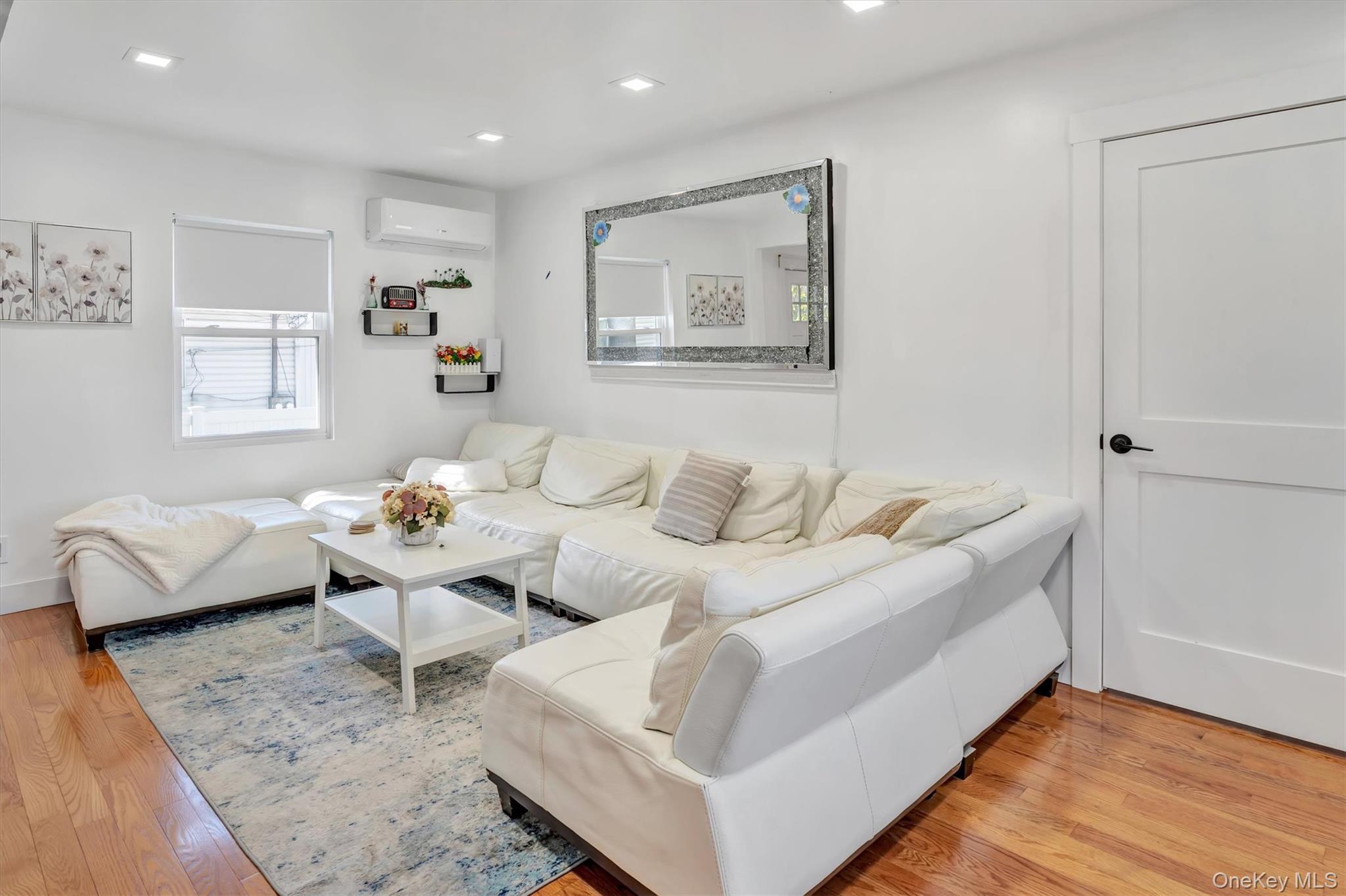 Single Family Southside  Nassau County, NY 11520, MLS-915660-15