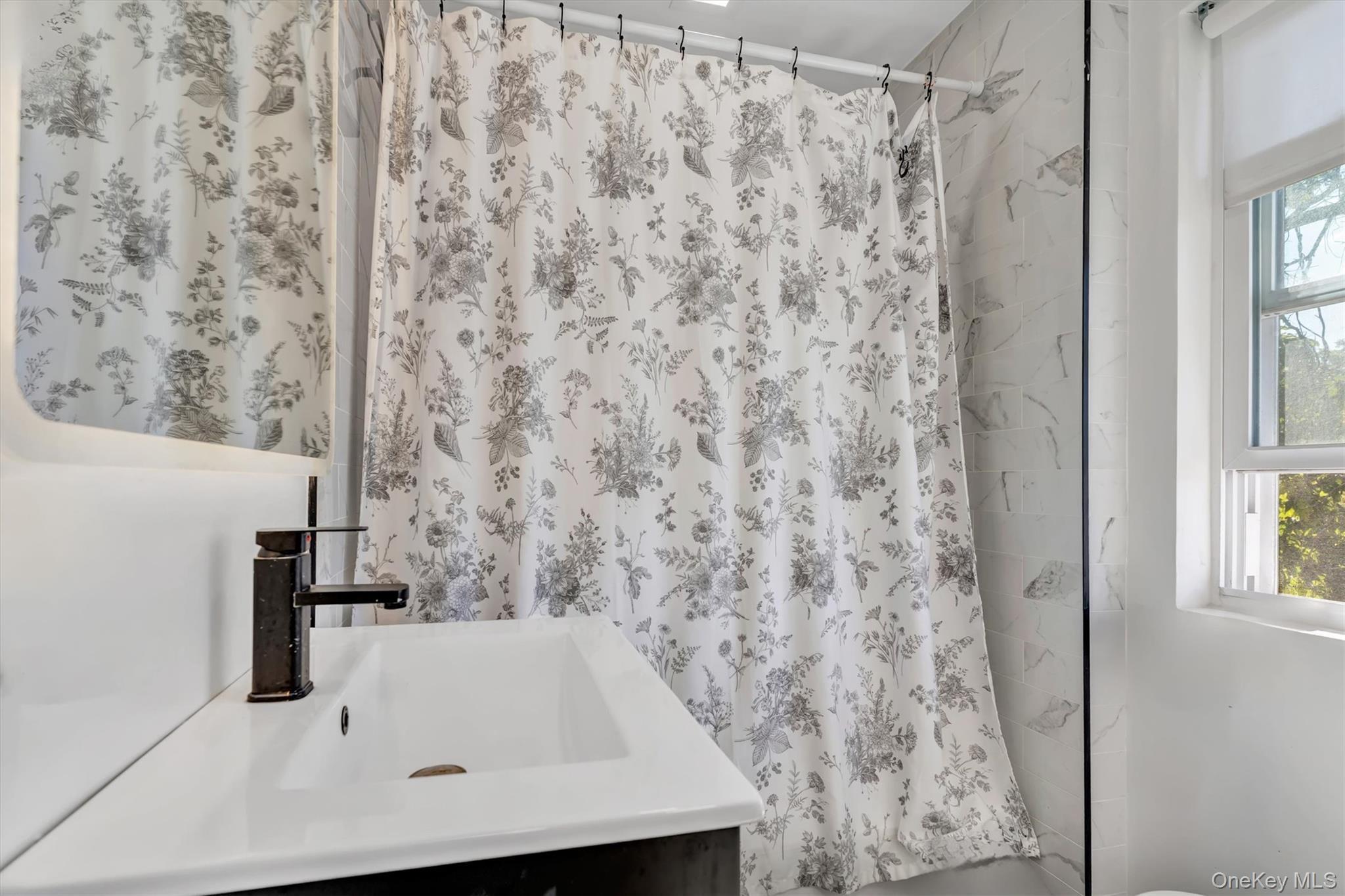 Single Family Southside  Nassau County, NY 11520, MLS-915660-27