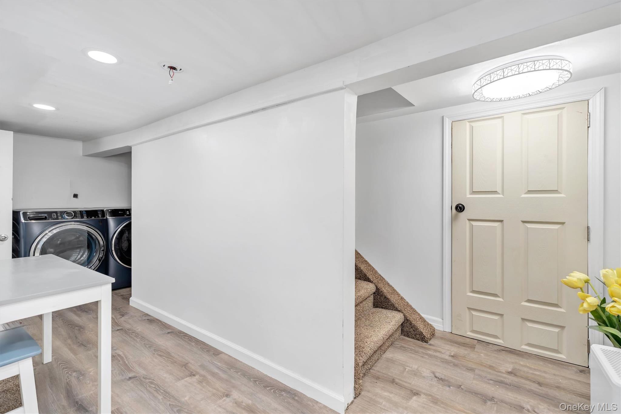 Single Family Southside  Nassau County, NY 11520, MLS-915660-28