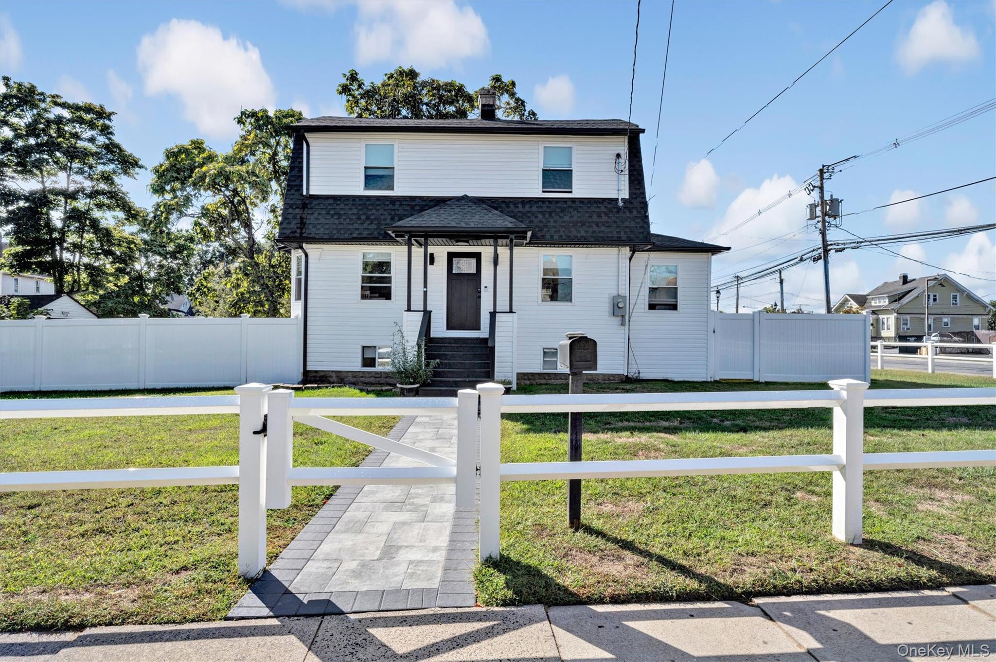 Single Family Southside  Nassau County, NY 11520, MLS-915660-7