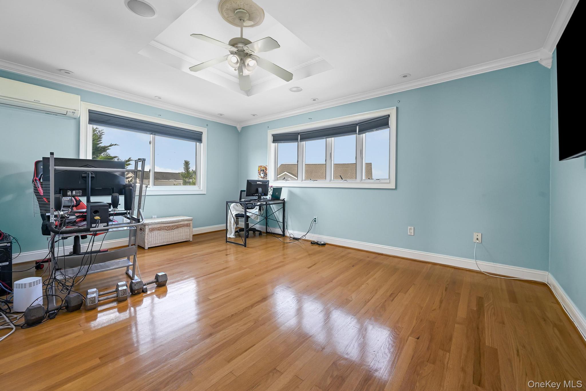 Single Family Somerset  Nassau County, NY 11783, MLS-915662-19