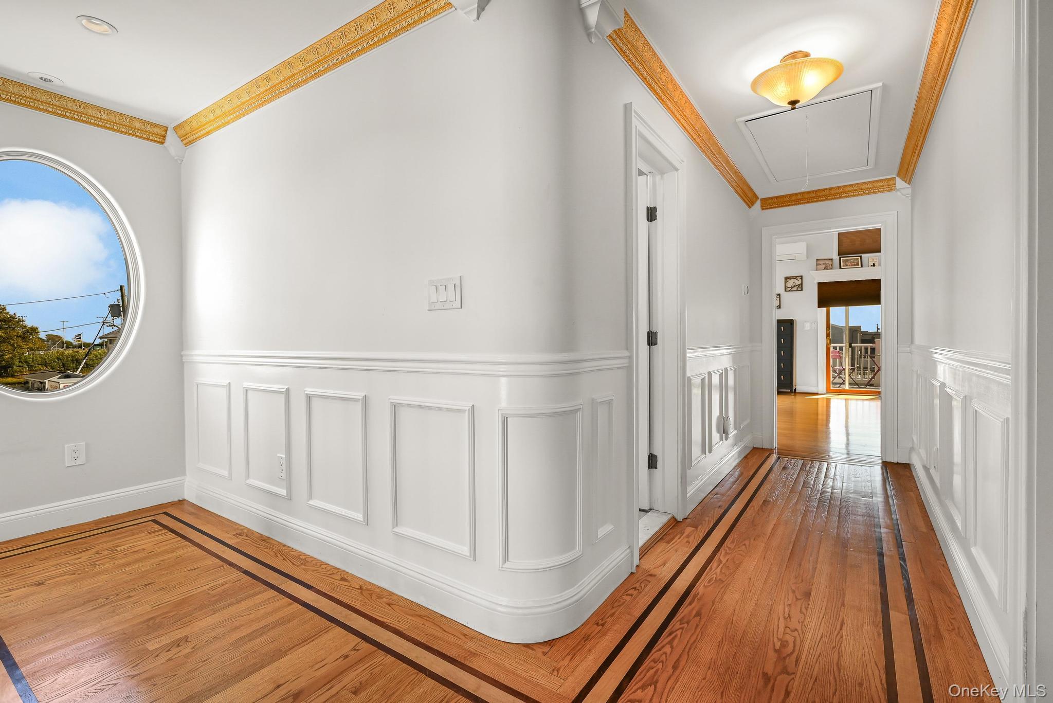 Single Family Somerset  Nassau County, NY 11783, MLS-915662-22