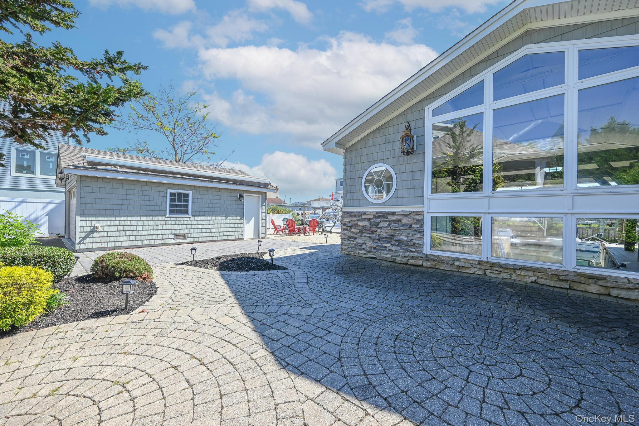 Single Family Somerset  Nassau County, NY 11783, MLS-915662-26