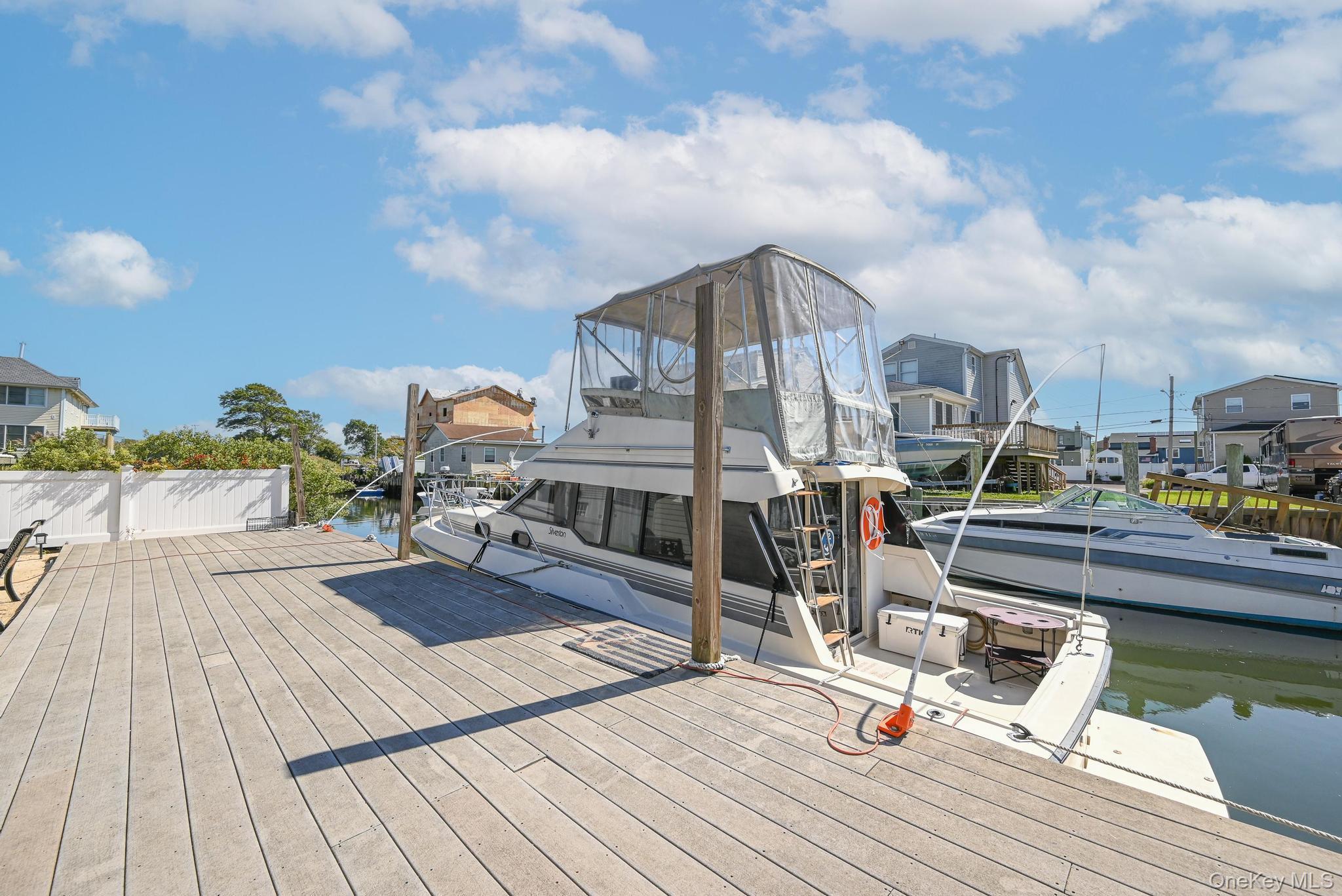 Single Family Somerset  Nassau County, NY 11783, MLS-915662-29