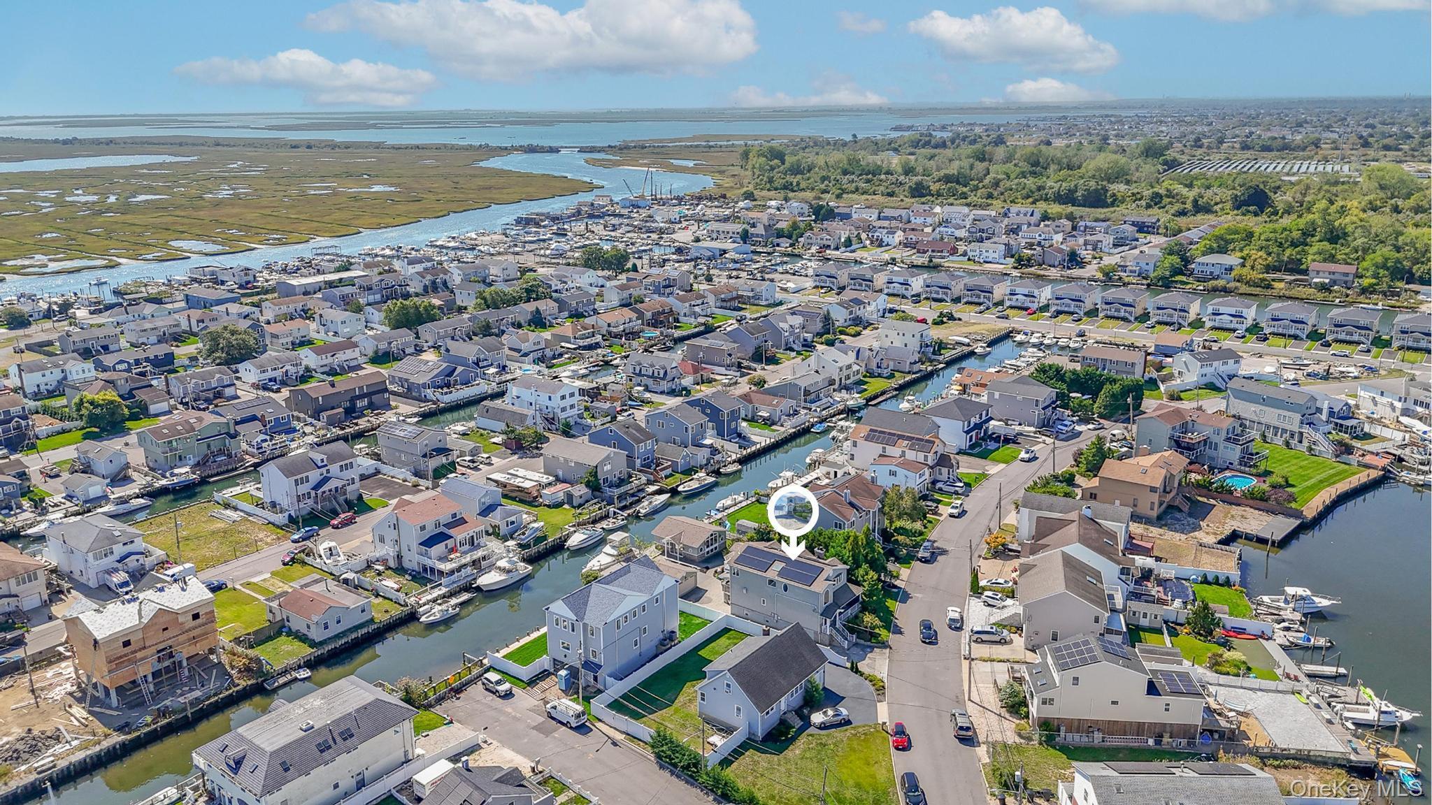 Single Family Somerset  Nassau County, NY 11783, MLS-915662-44